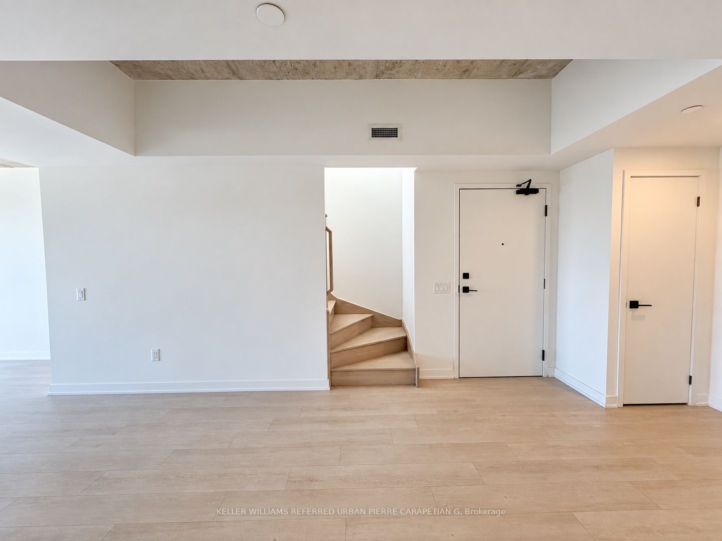 1 Vine Avenue 501 Property Photo 17