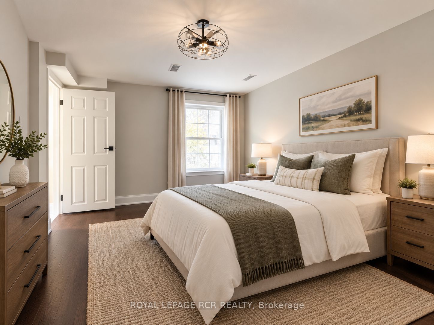 134 Queen Street N Property Photo 6