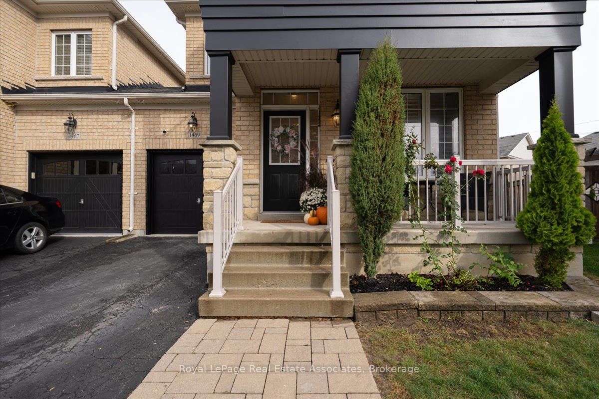 1469 Haws Crescent Property Photo 3