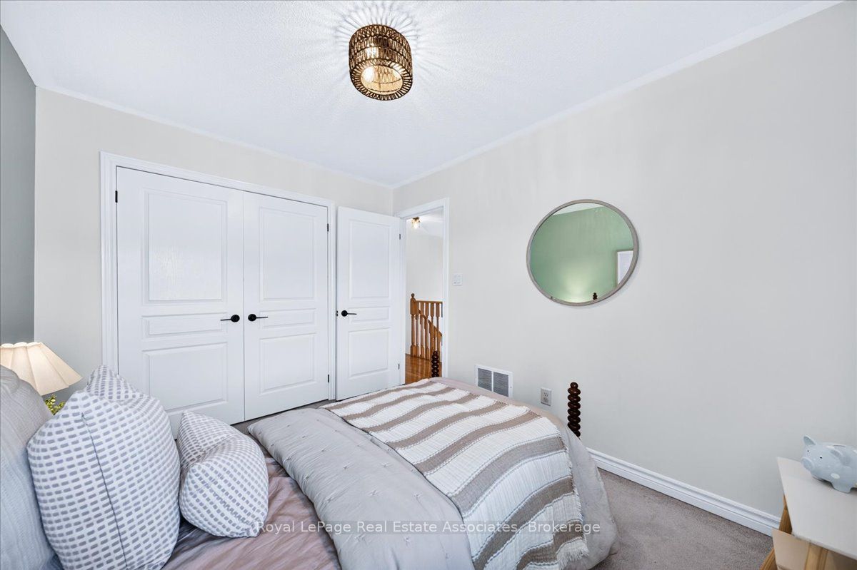 1469 Haws Crescent Property Photo 23