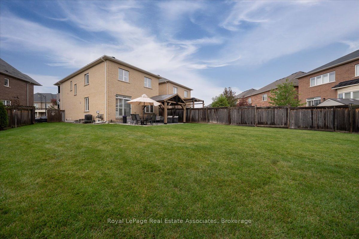 1469 Haws Crescent Property Photo 37