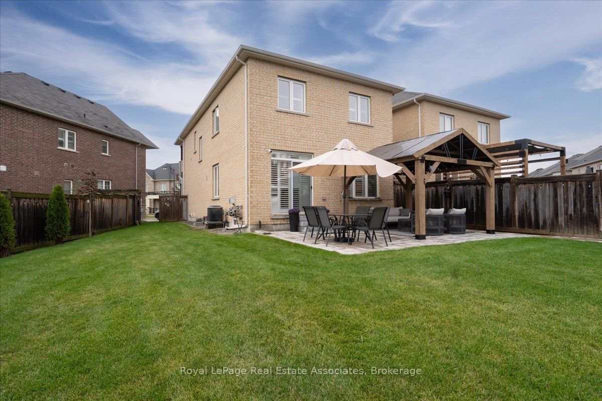 1469 Haws Crescent Property Photo 38