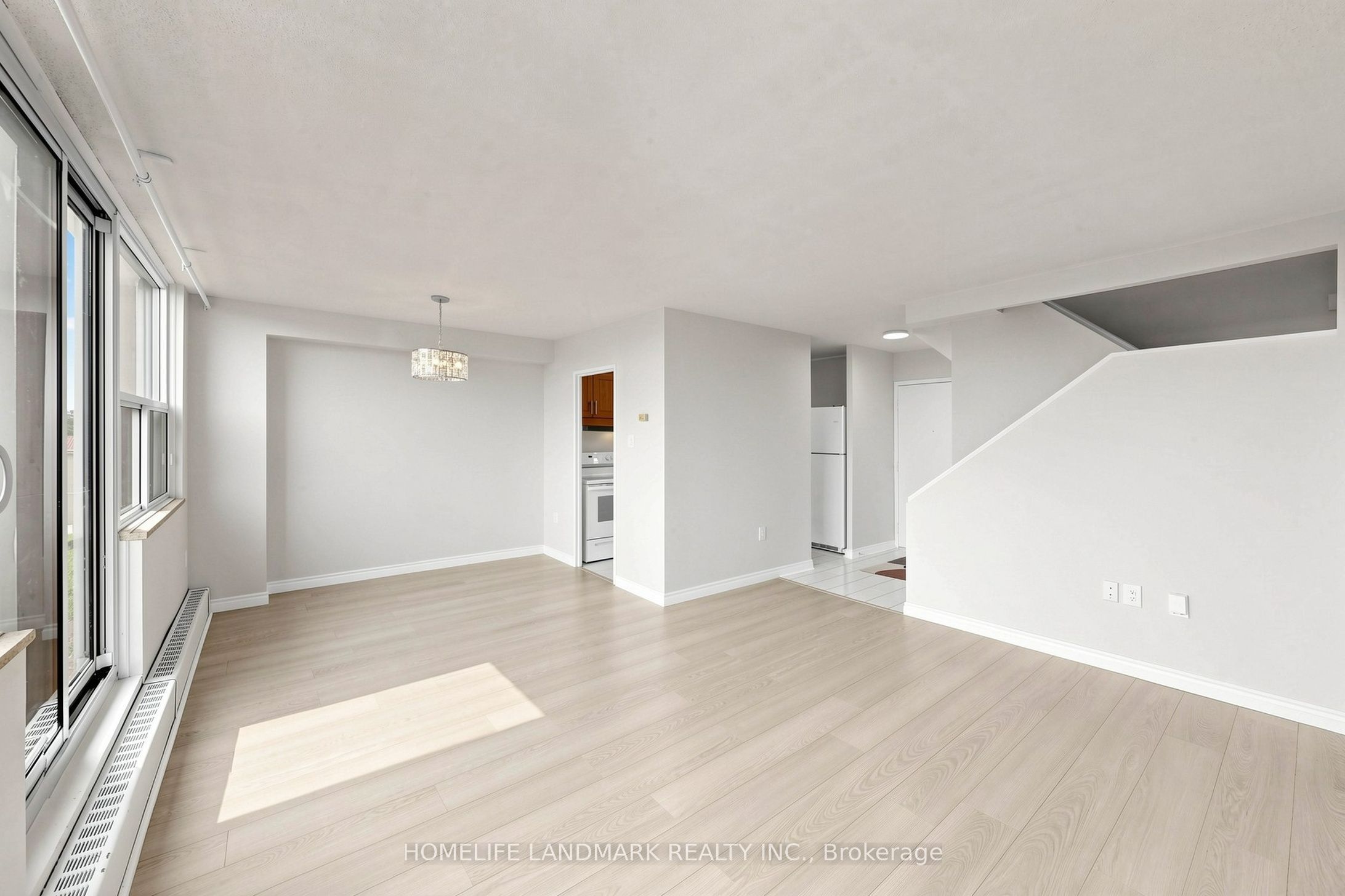 1050 Stainton Drive 327 Property Photo 4