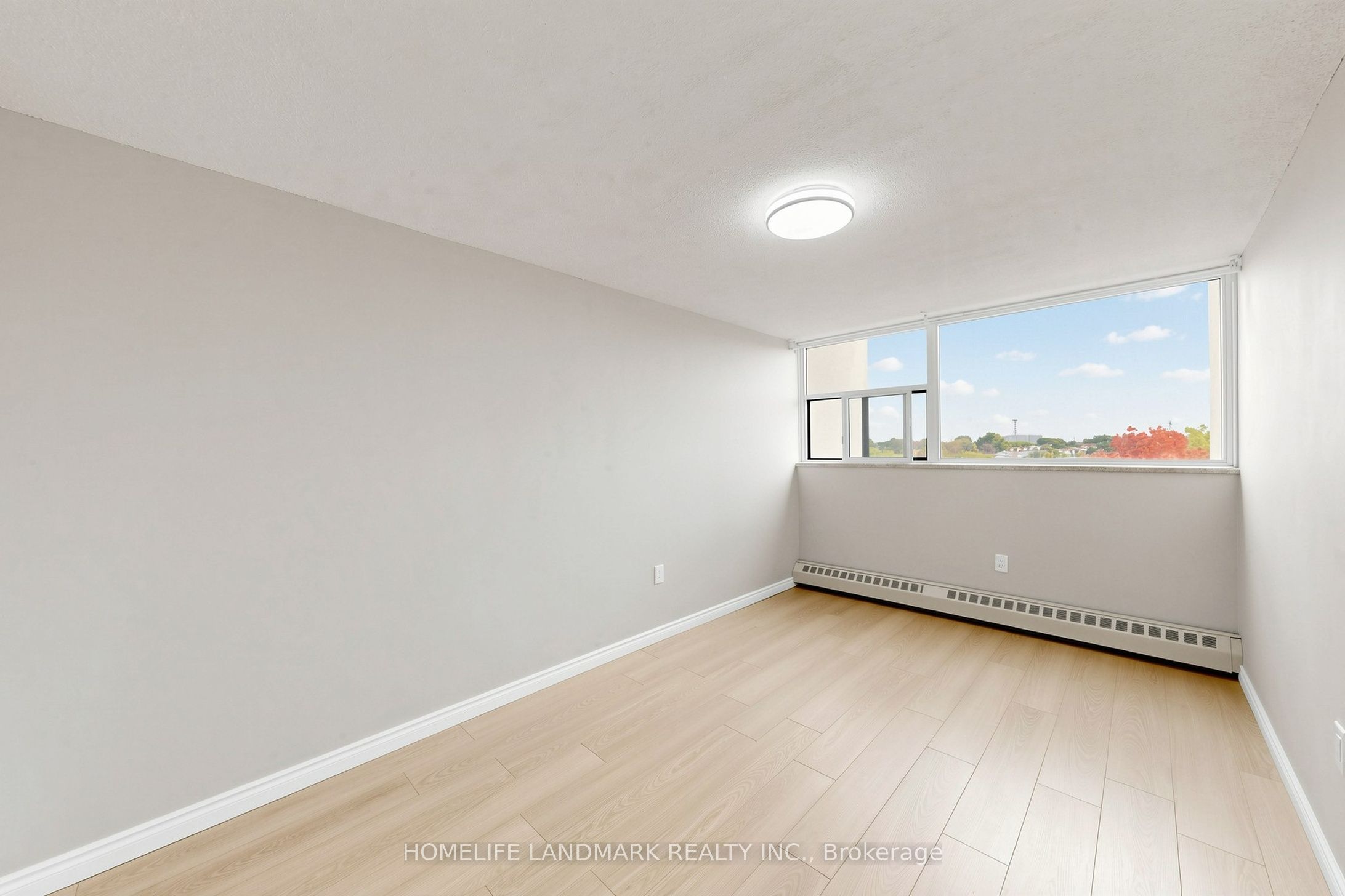1050 Stainton Drive 327 Property Photo 11