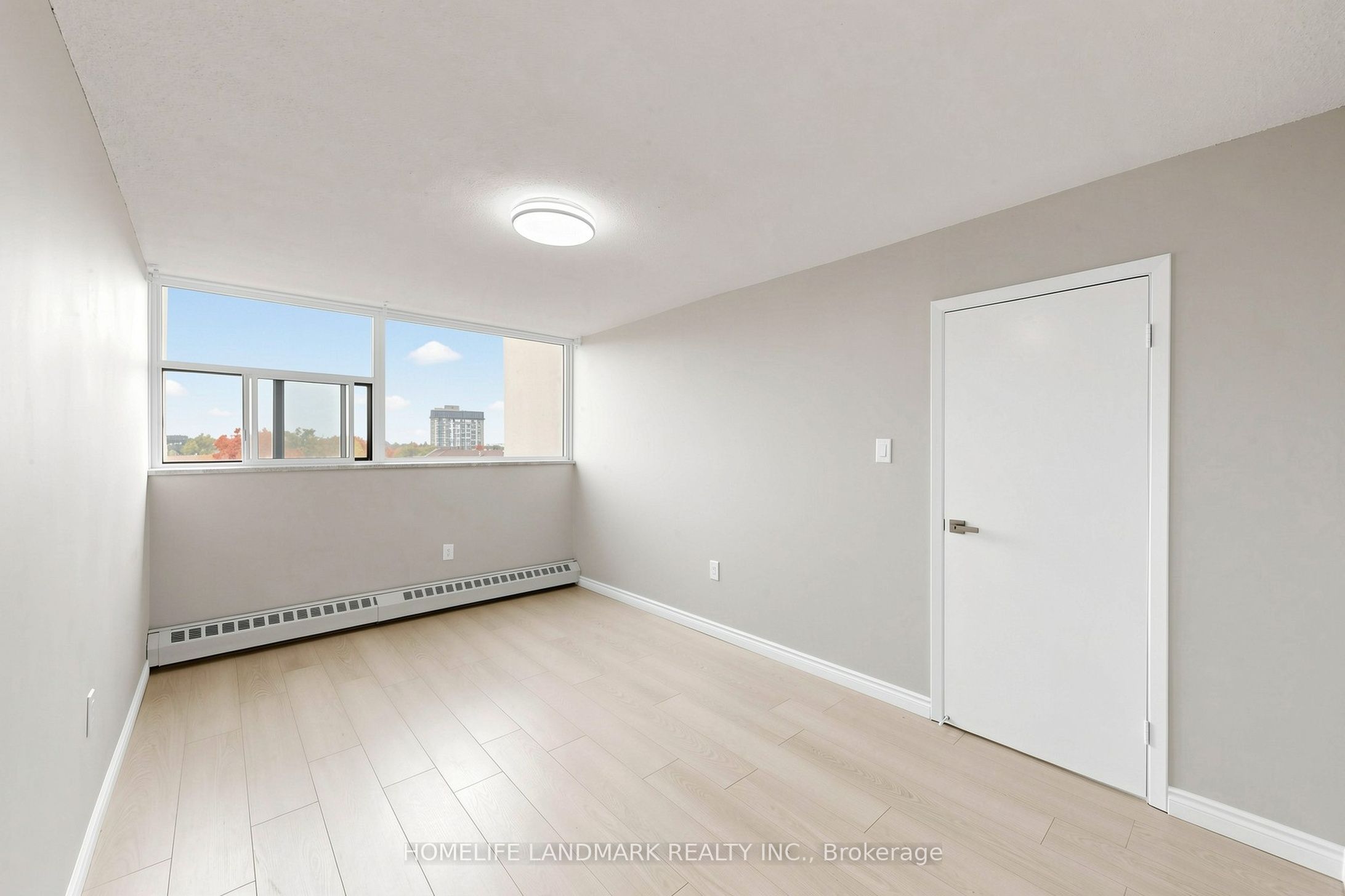 1050 Stainton Drive 327 Property Photo 12