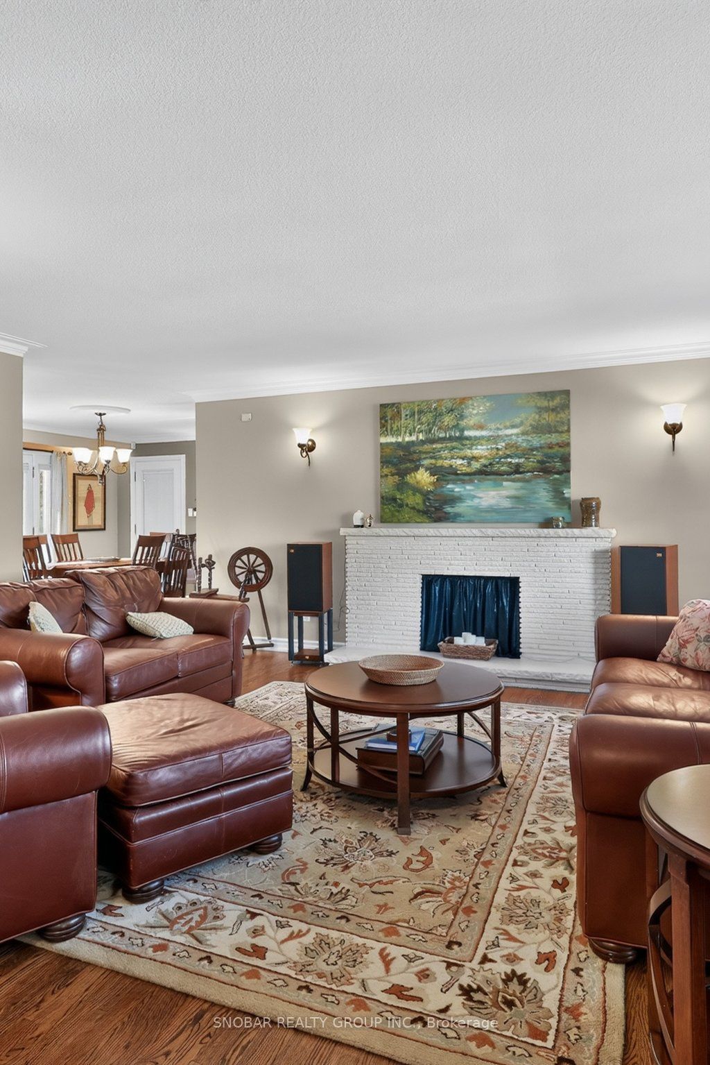 1302 Greenoaks Drive Property Photo 8