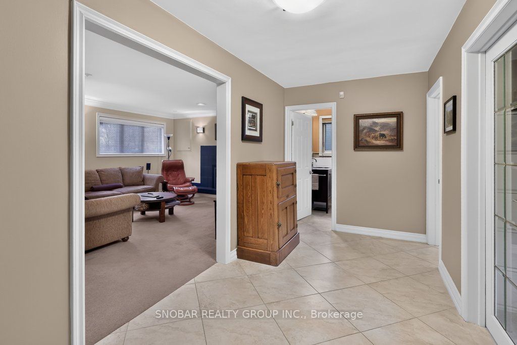 1302 Greenoaks Drive Property Photo 25