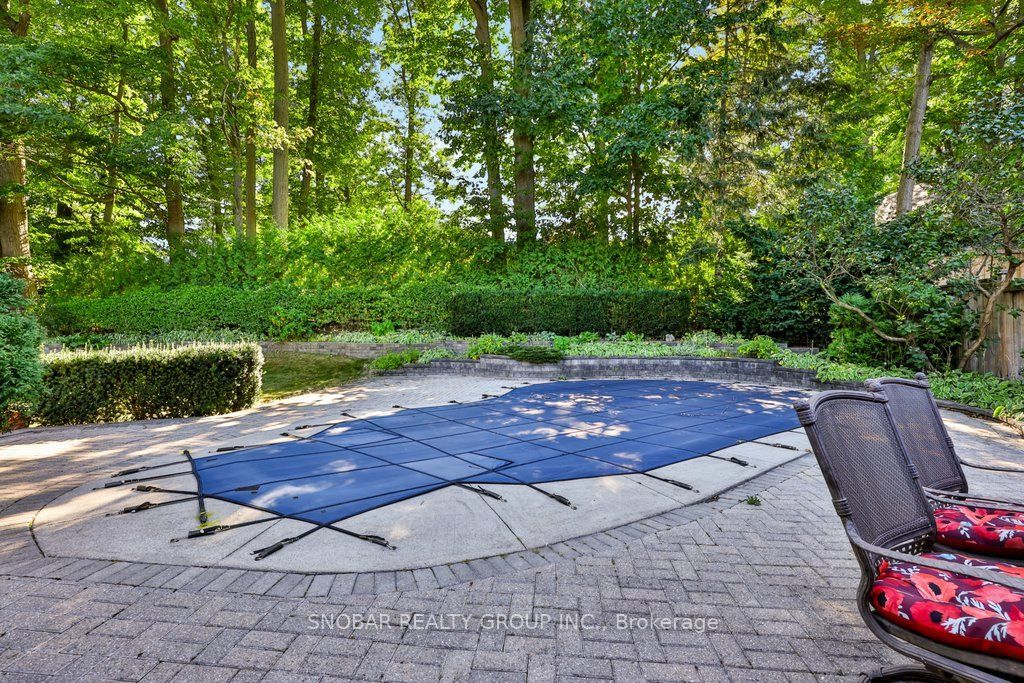 1302 Greenoaks Drive Property Photo 38