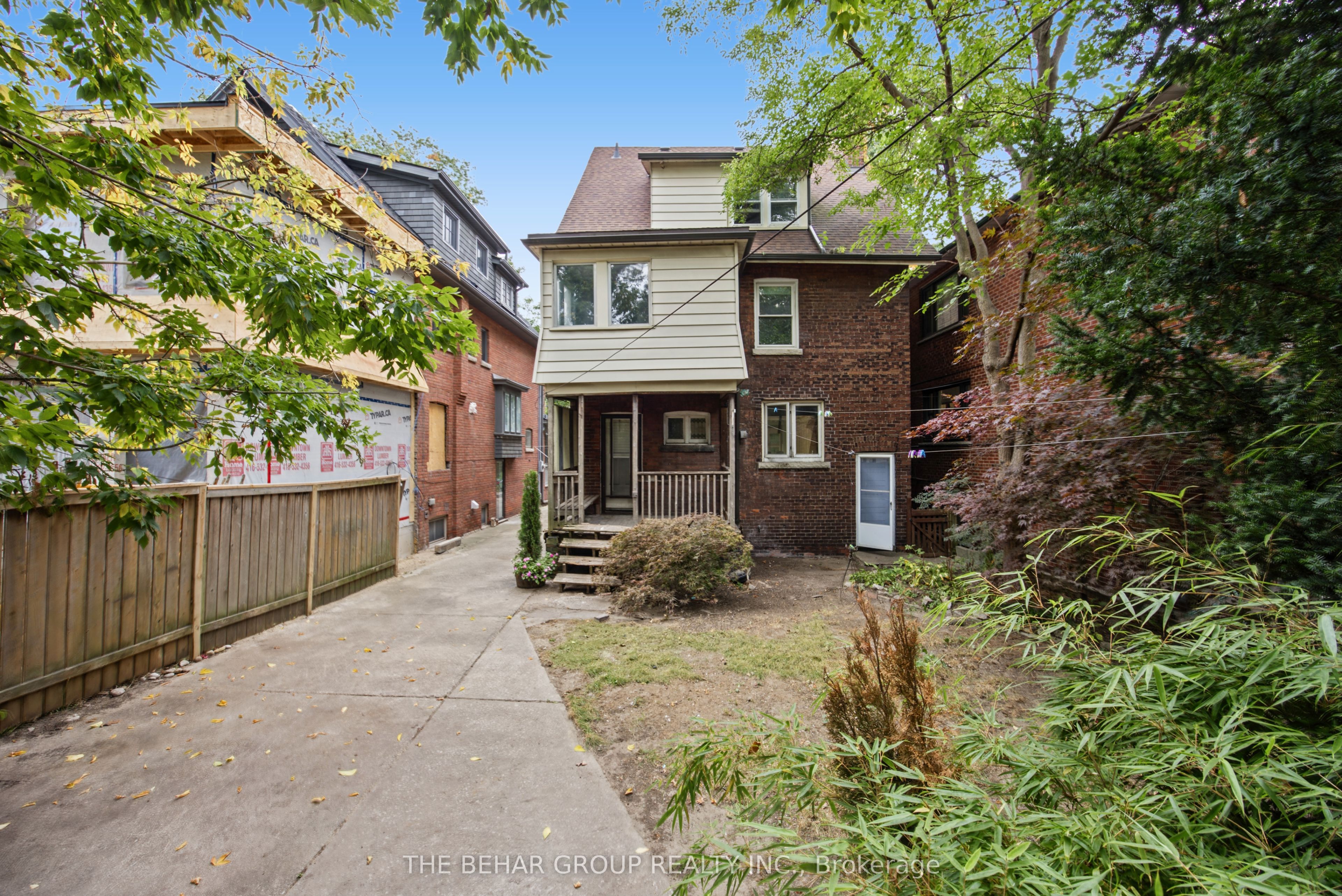 319 Indian Road Property Photo 4