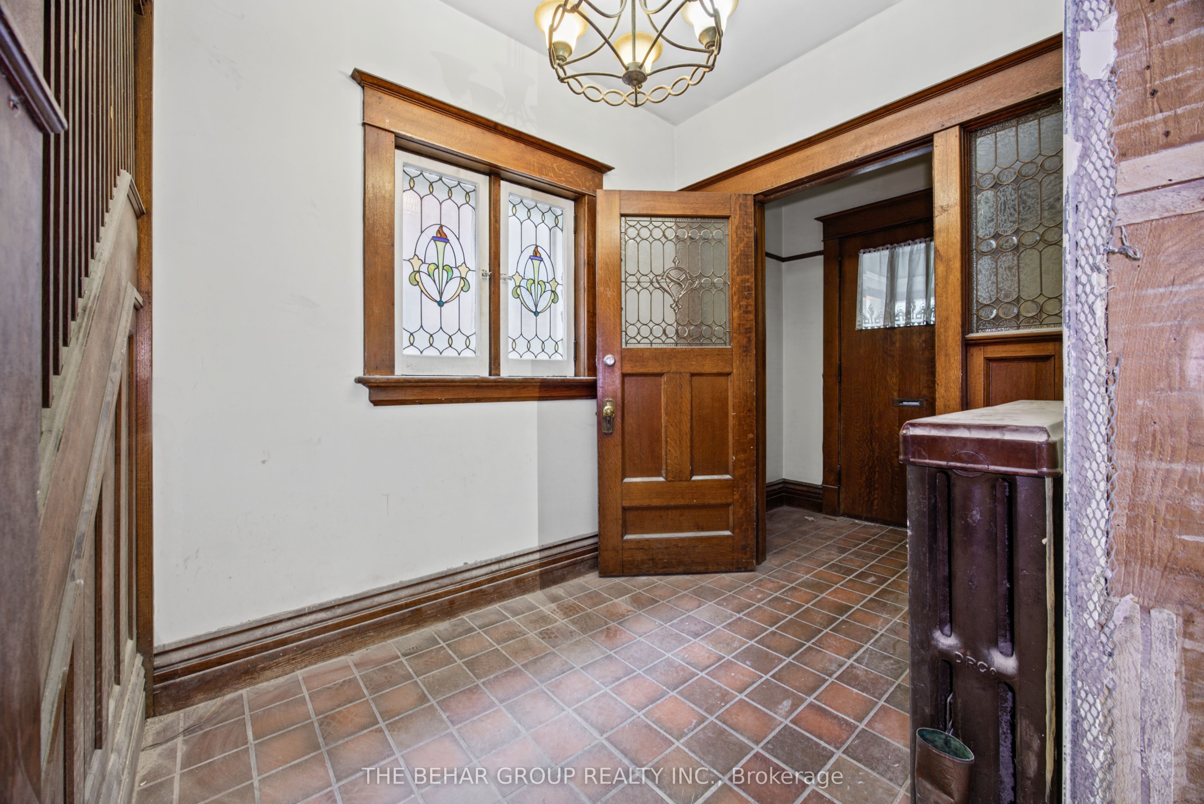 319 Indian Road Property Photo 7