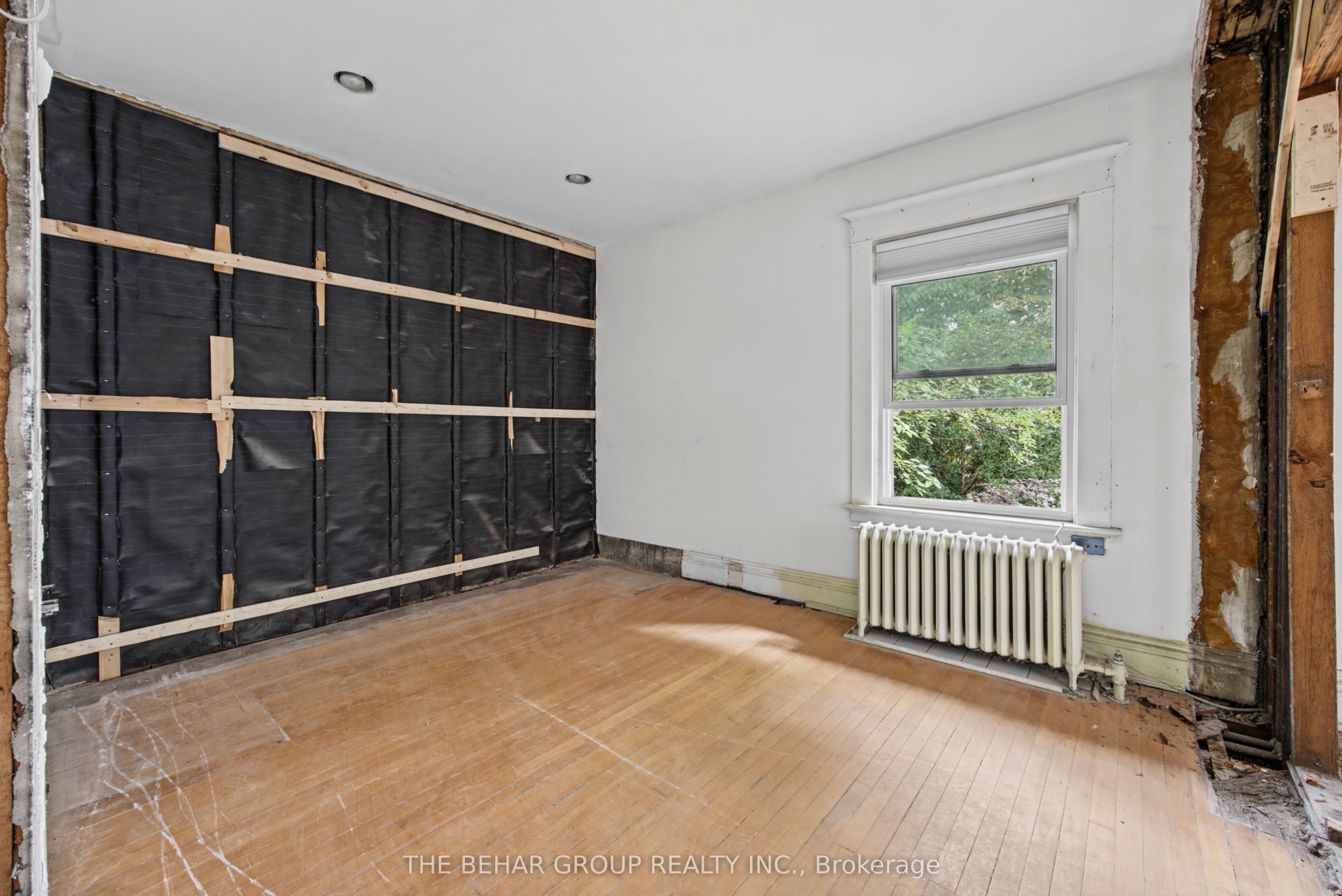 319 Indian Road Property Photo 14