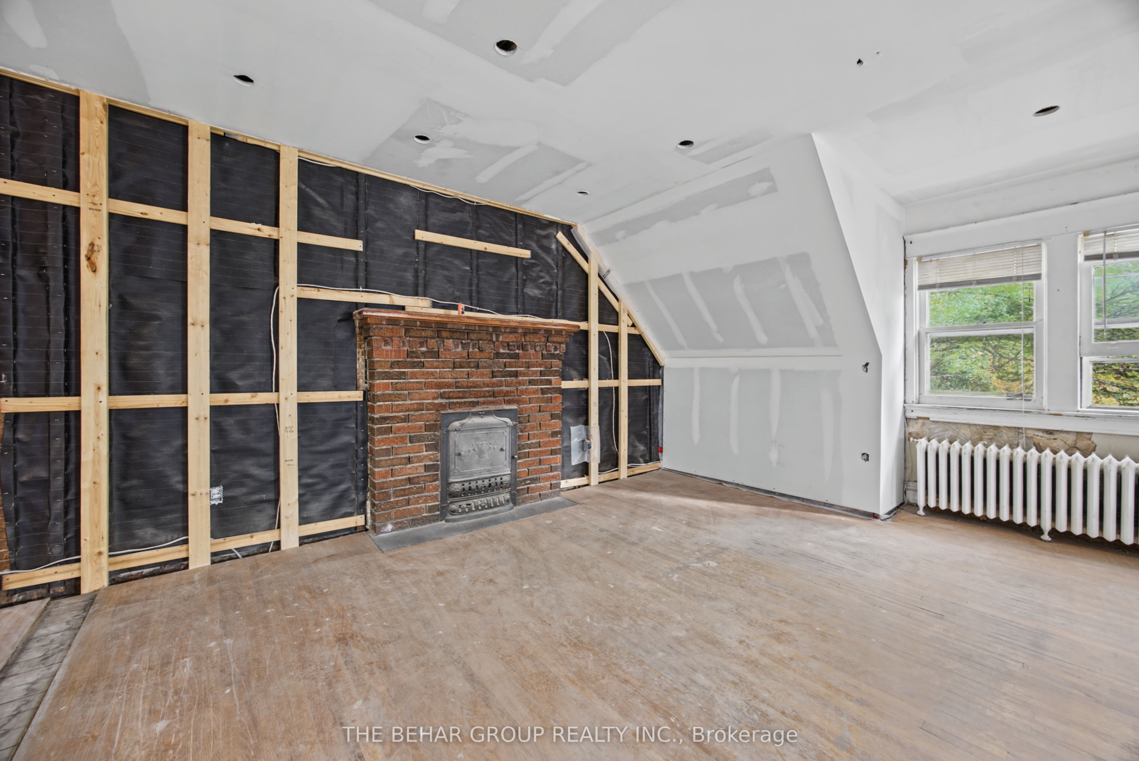 319 Indian Road Property Photo 19
