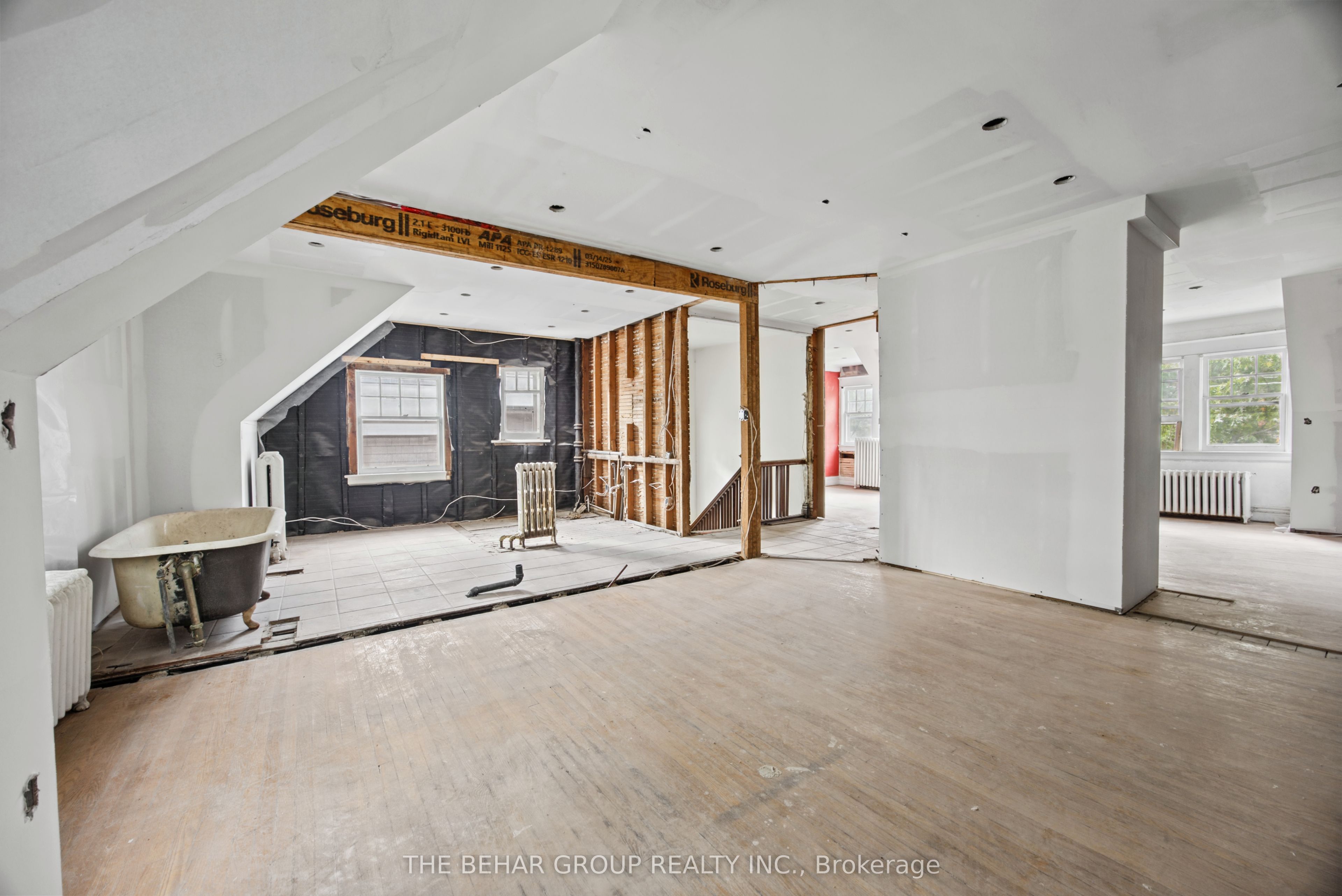 319 Indian Road Property Photo 20