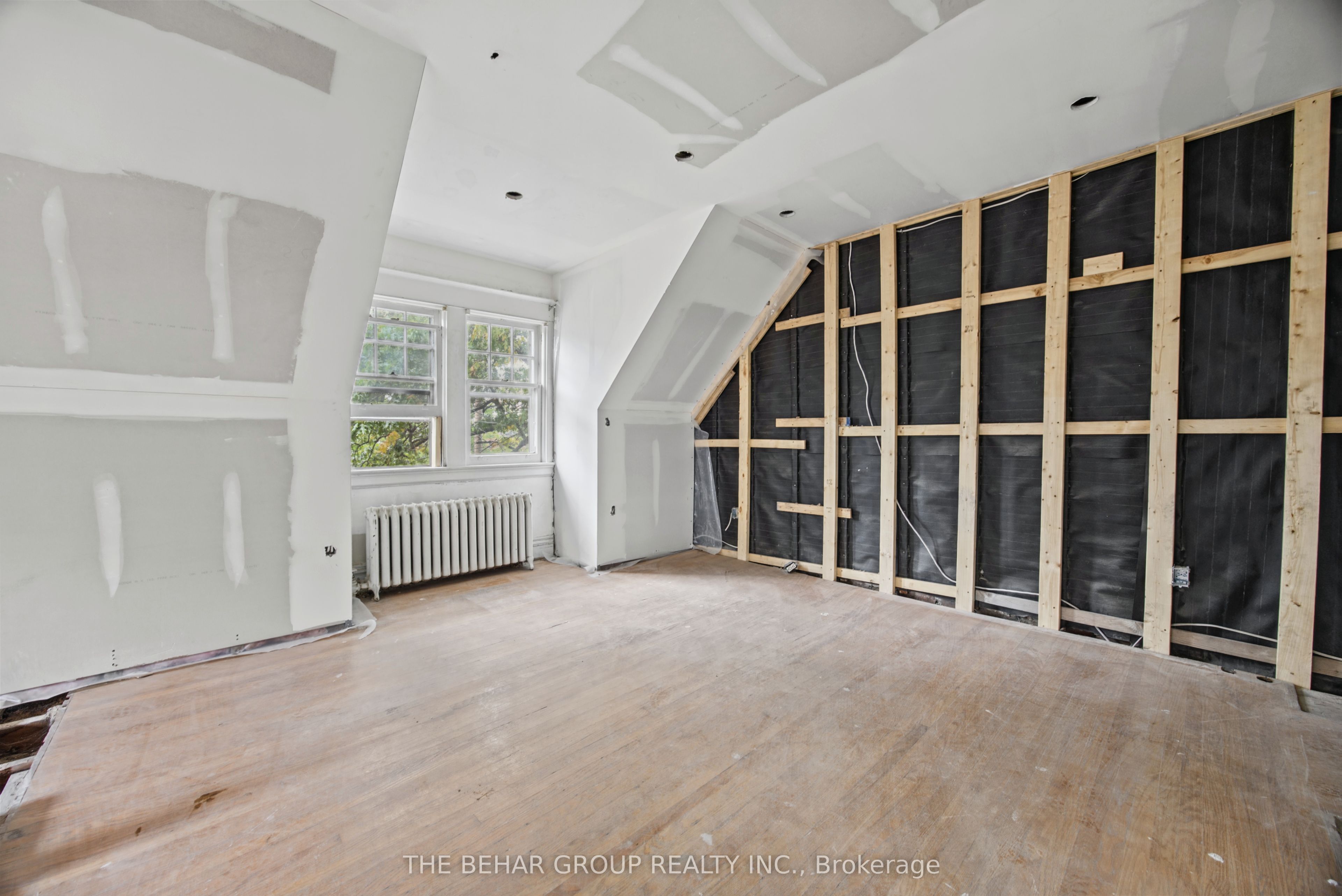 319 Indian Road Property Photo 21