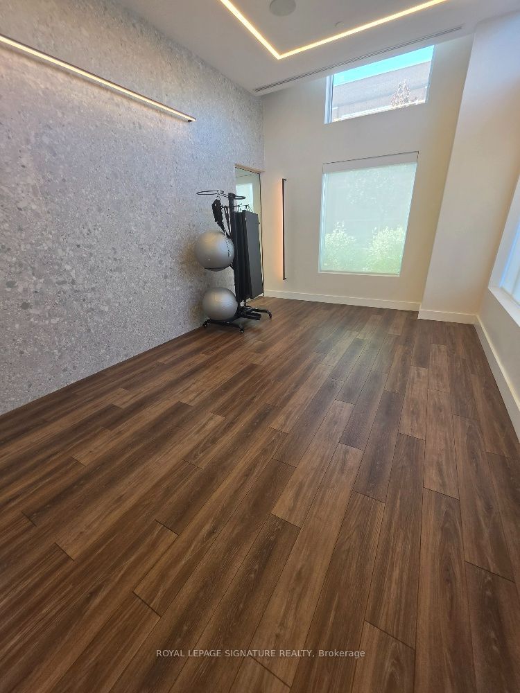 509 Dundas Street W 304 Property Photo 16