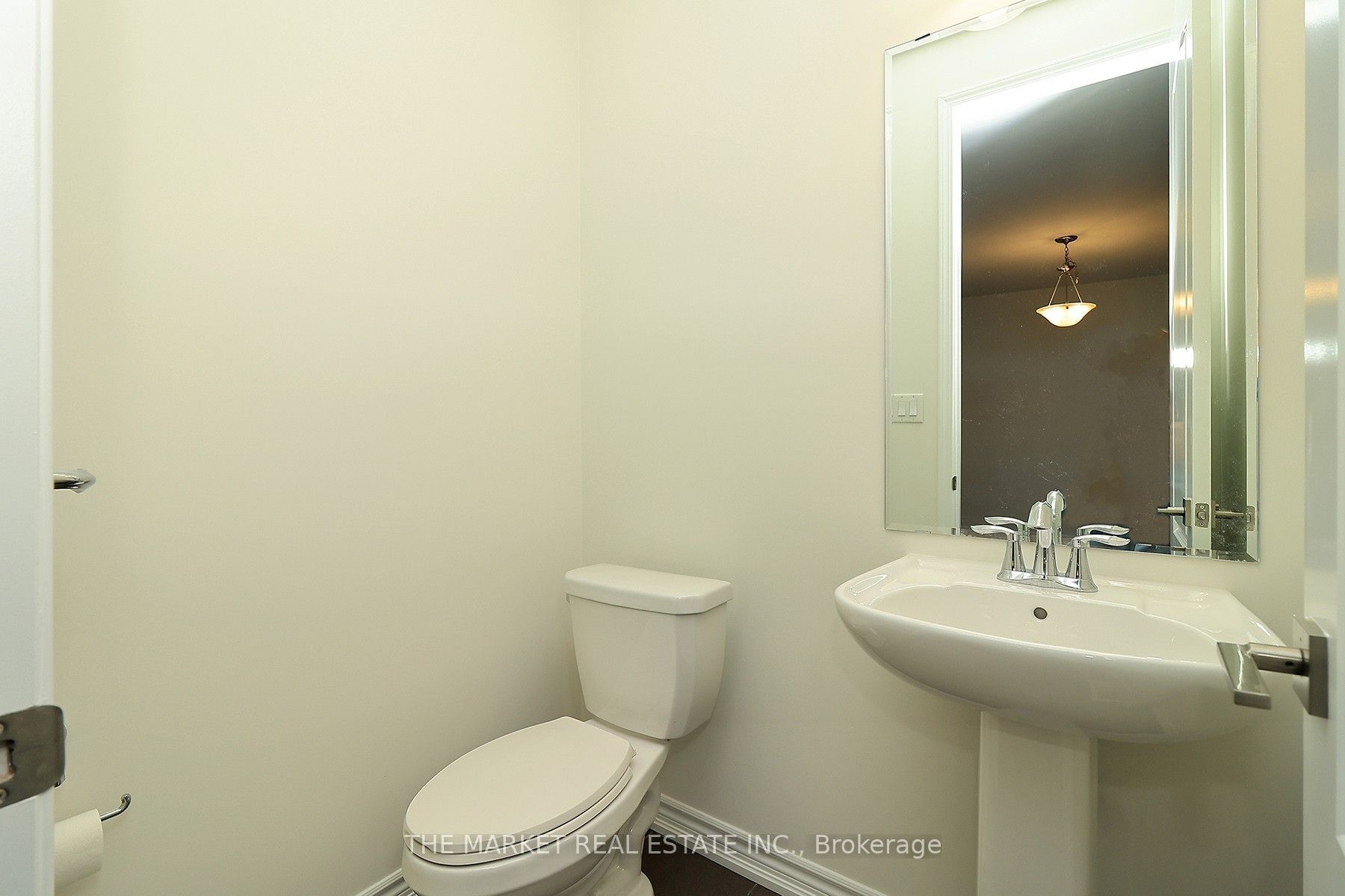 13 Father Redmond Way Property Photo 14
