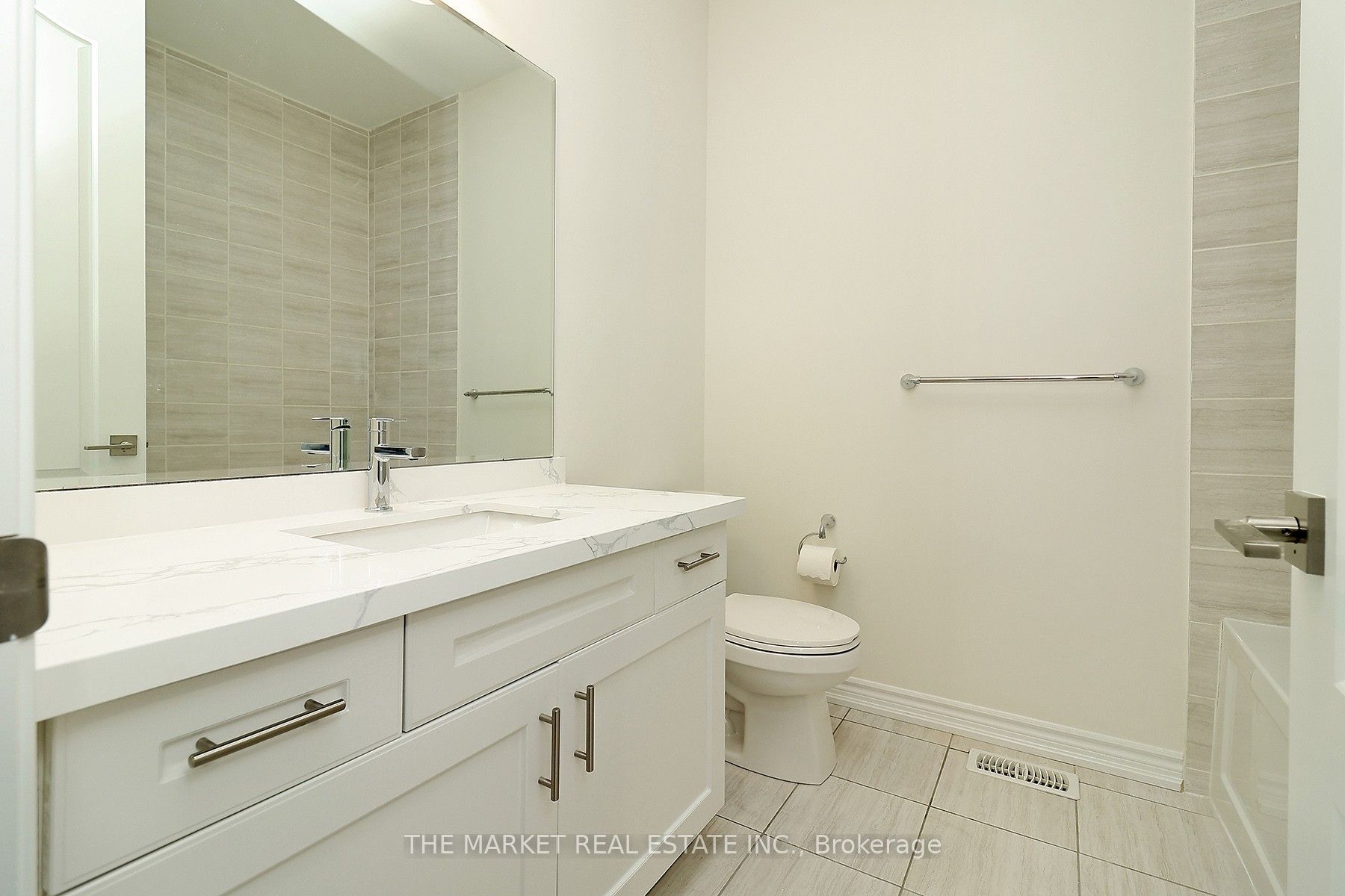 13 Father Redmond Way Property Photo 34