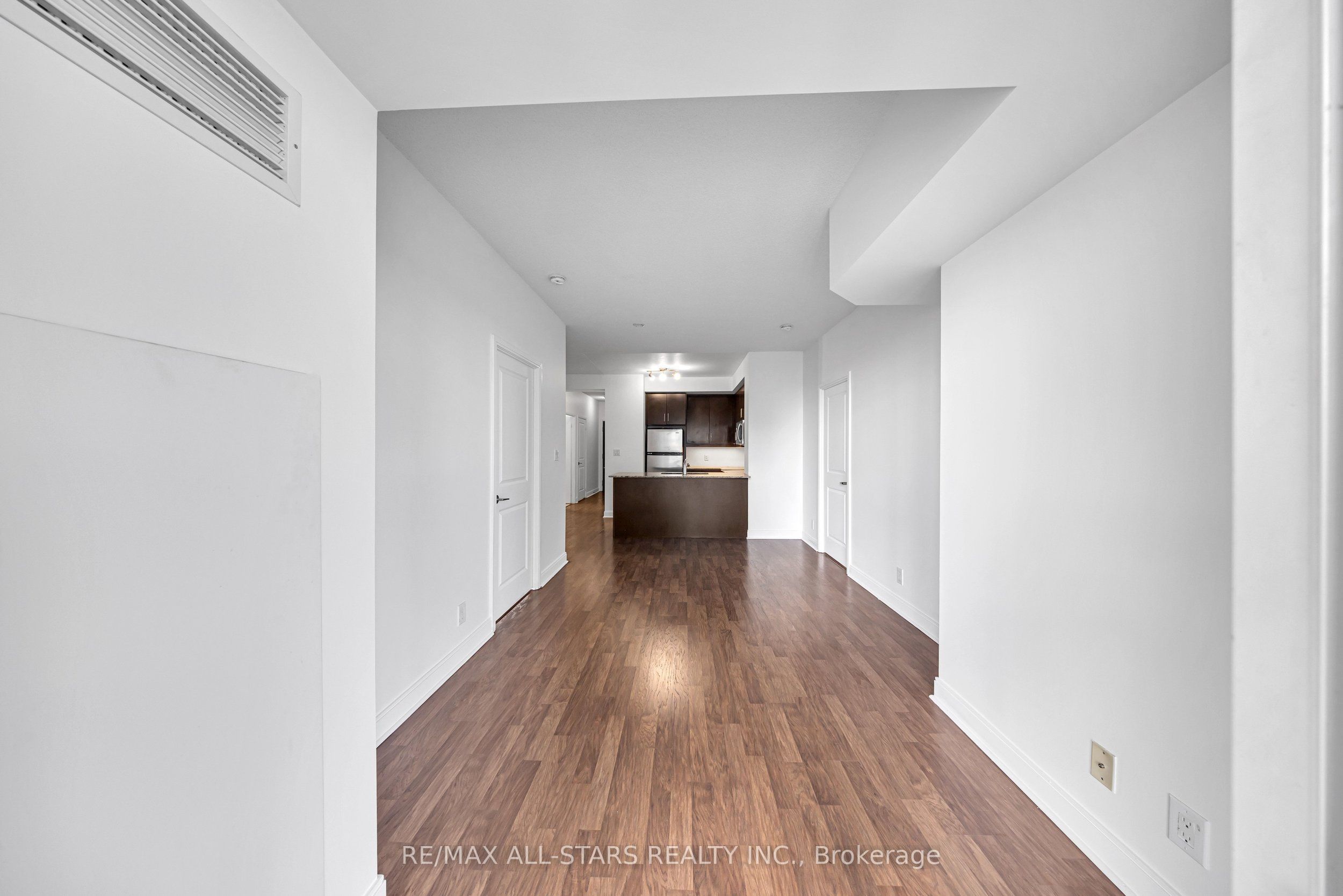 50 Absolute Avenue 2705 Property Photo 12