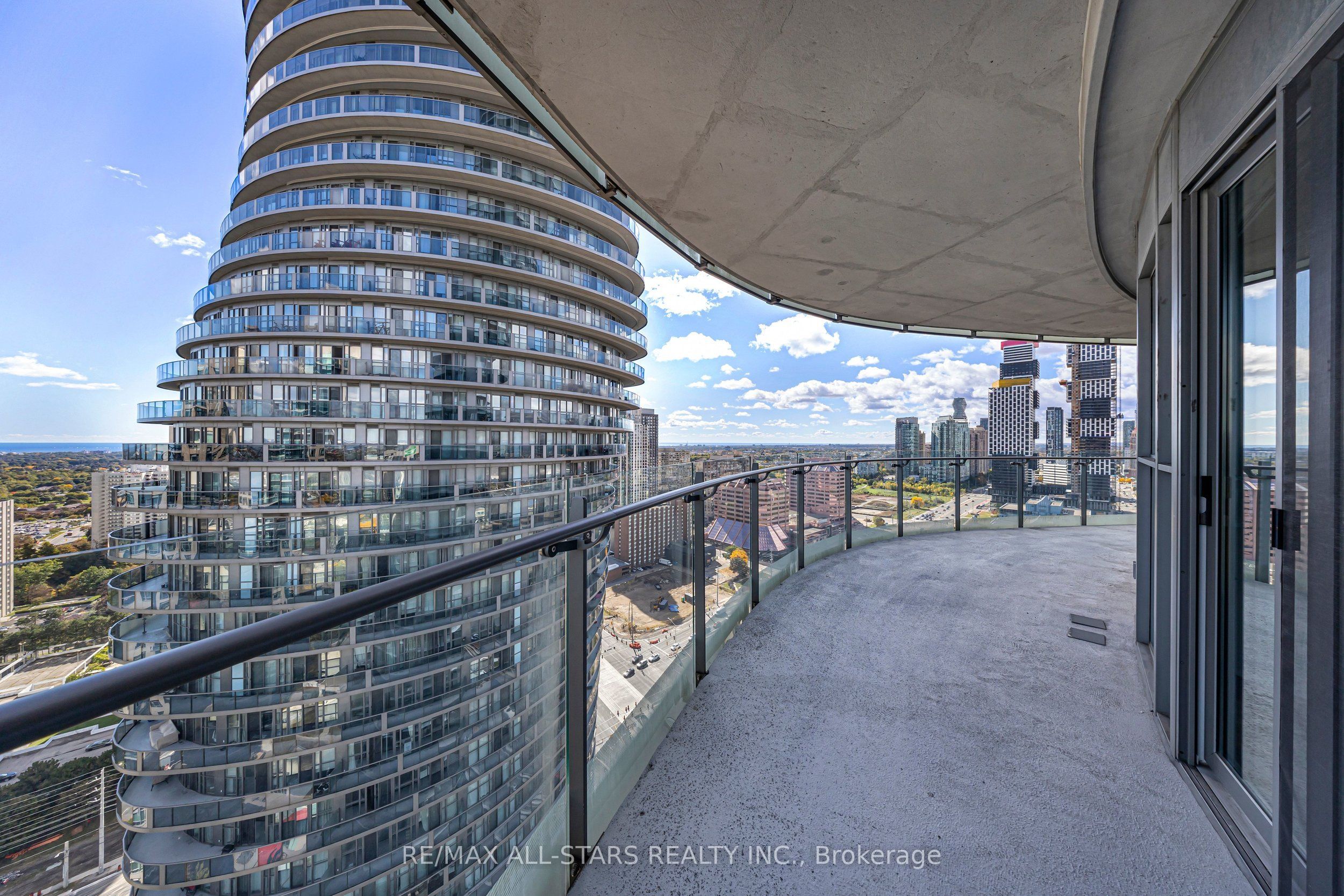 50 Absolute Avenue 2705 Property Photo 23