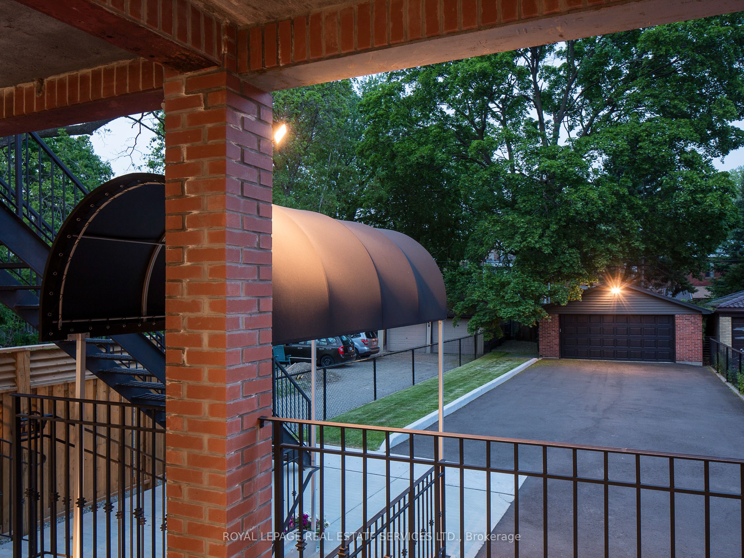 137 High Park Avenue Property Photo 23