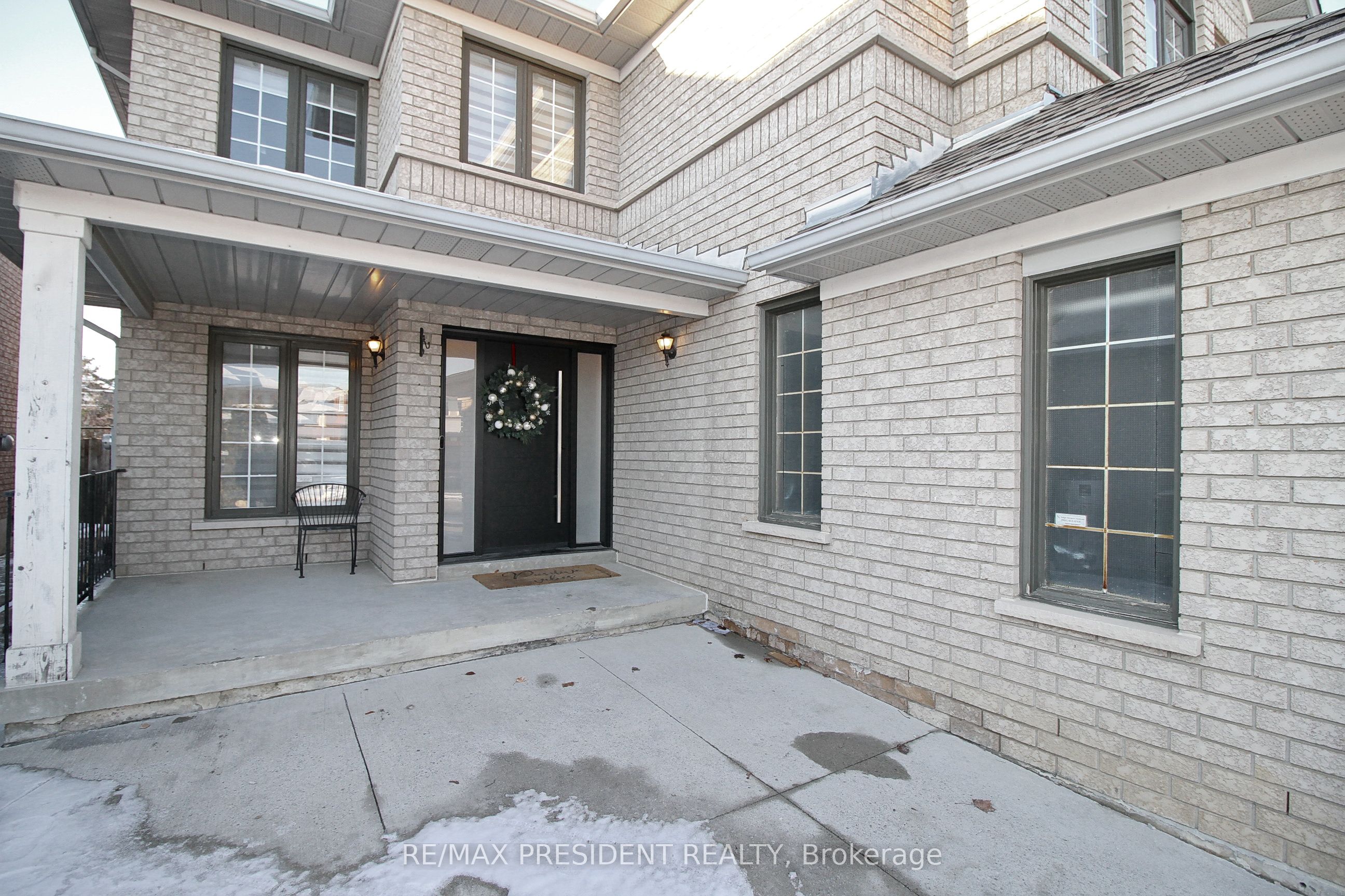 32 Deerglen Drive Property Photo 3