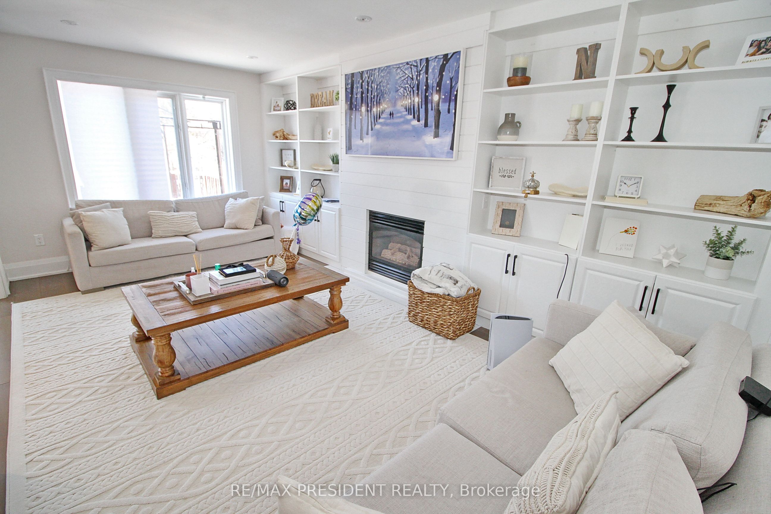 32 Deerglen Drive Property Photo 4
