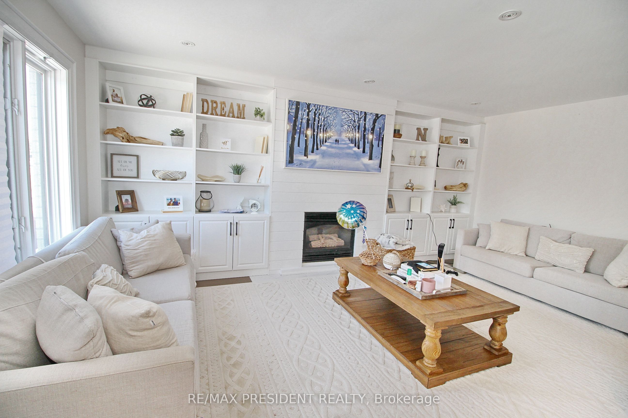 32 Deerglen Drive Property Photo 8