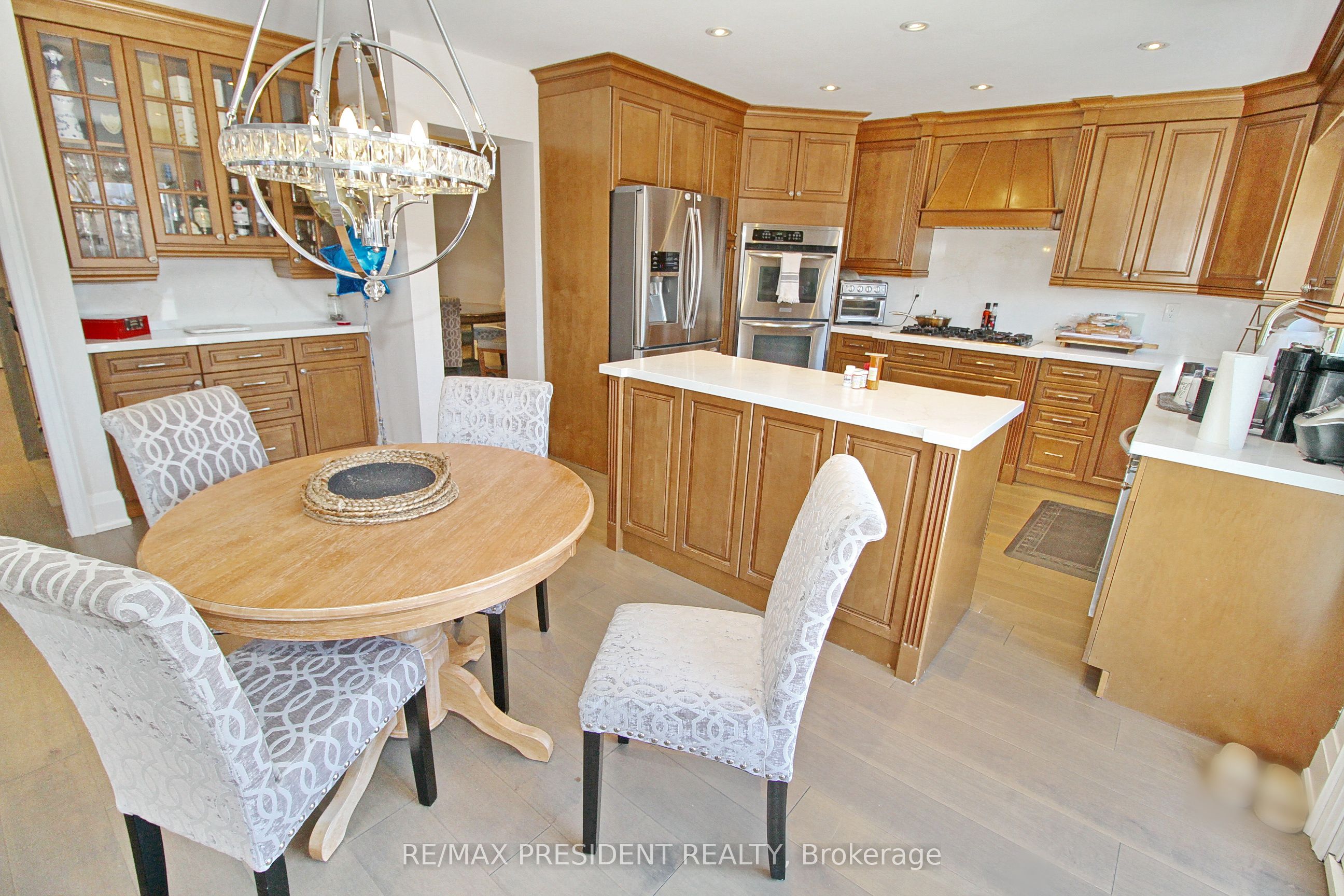 32 Deerglen Drive Property Photo 12