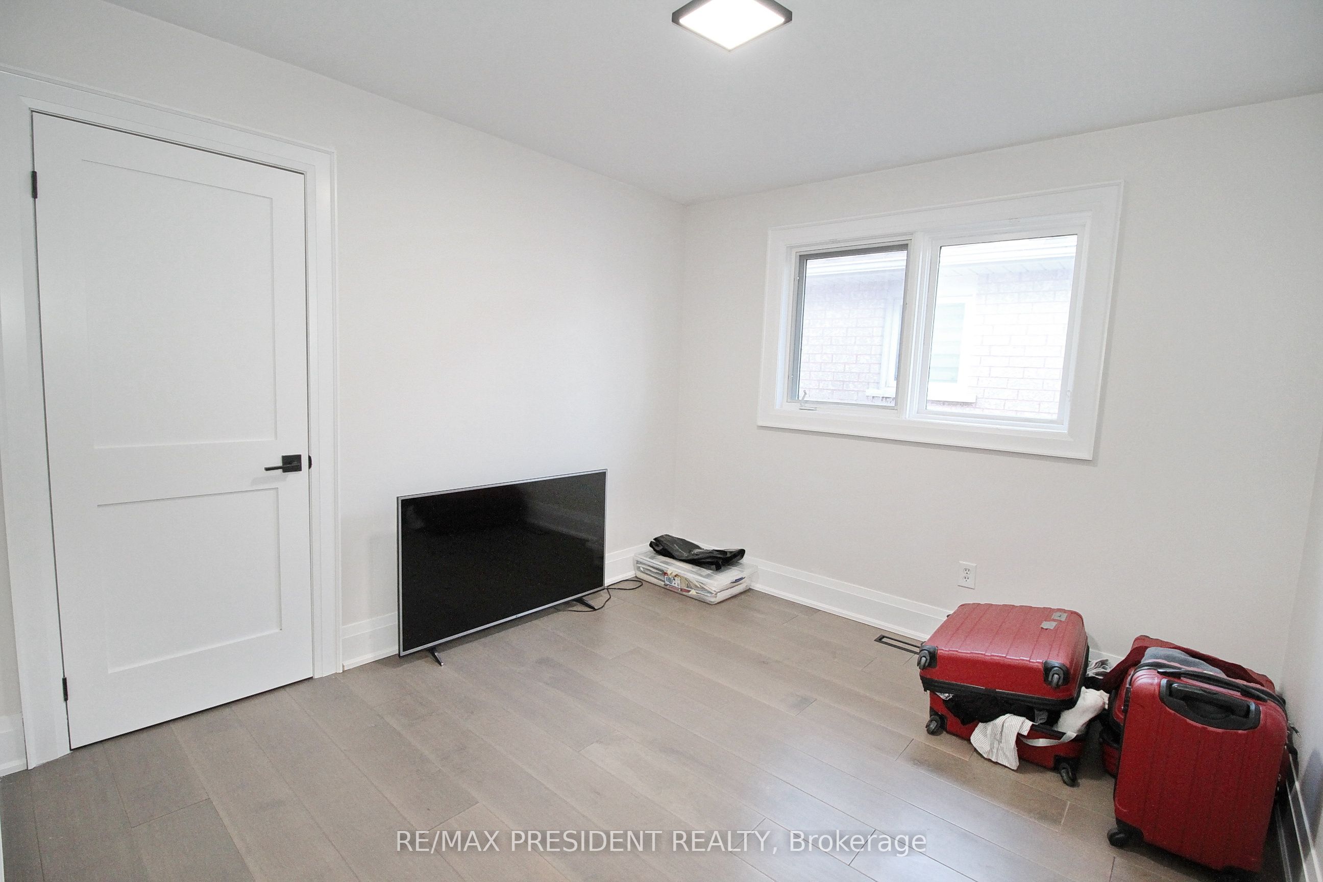 32 Deerglen Drive Property Photo 25