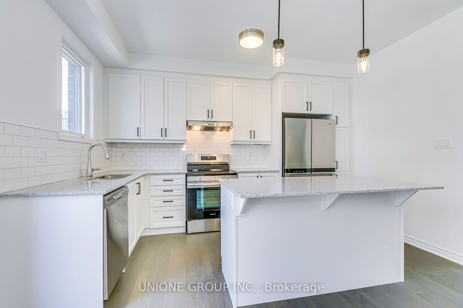 3056 Merrick Road Property Photo 13