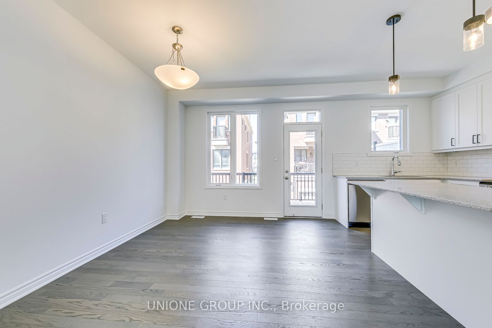 3056 Merrick Road Property Photo 17