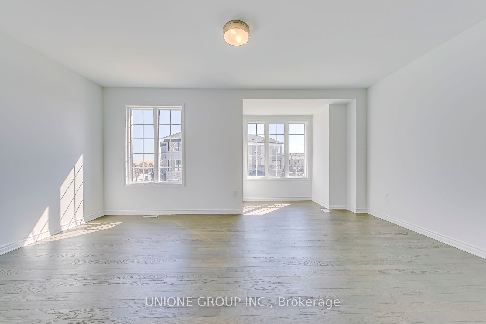 3056 Merrick Road Property Photo 21