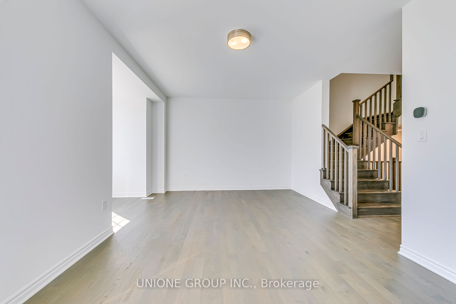 3056 Merrick Road Property Photo 22