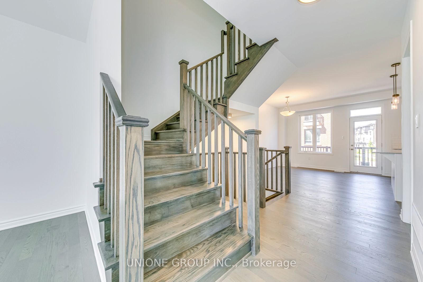 3056 Merrick Road Property Photo 26