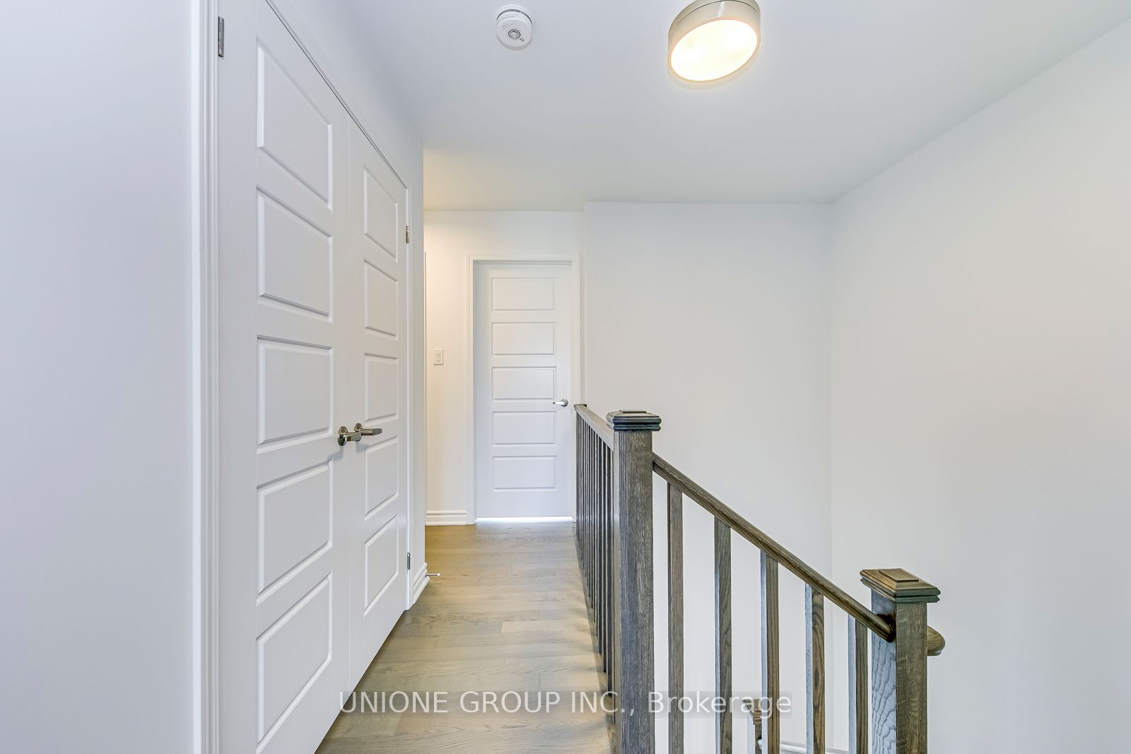 3056 Merrick Road Property Photo 28