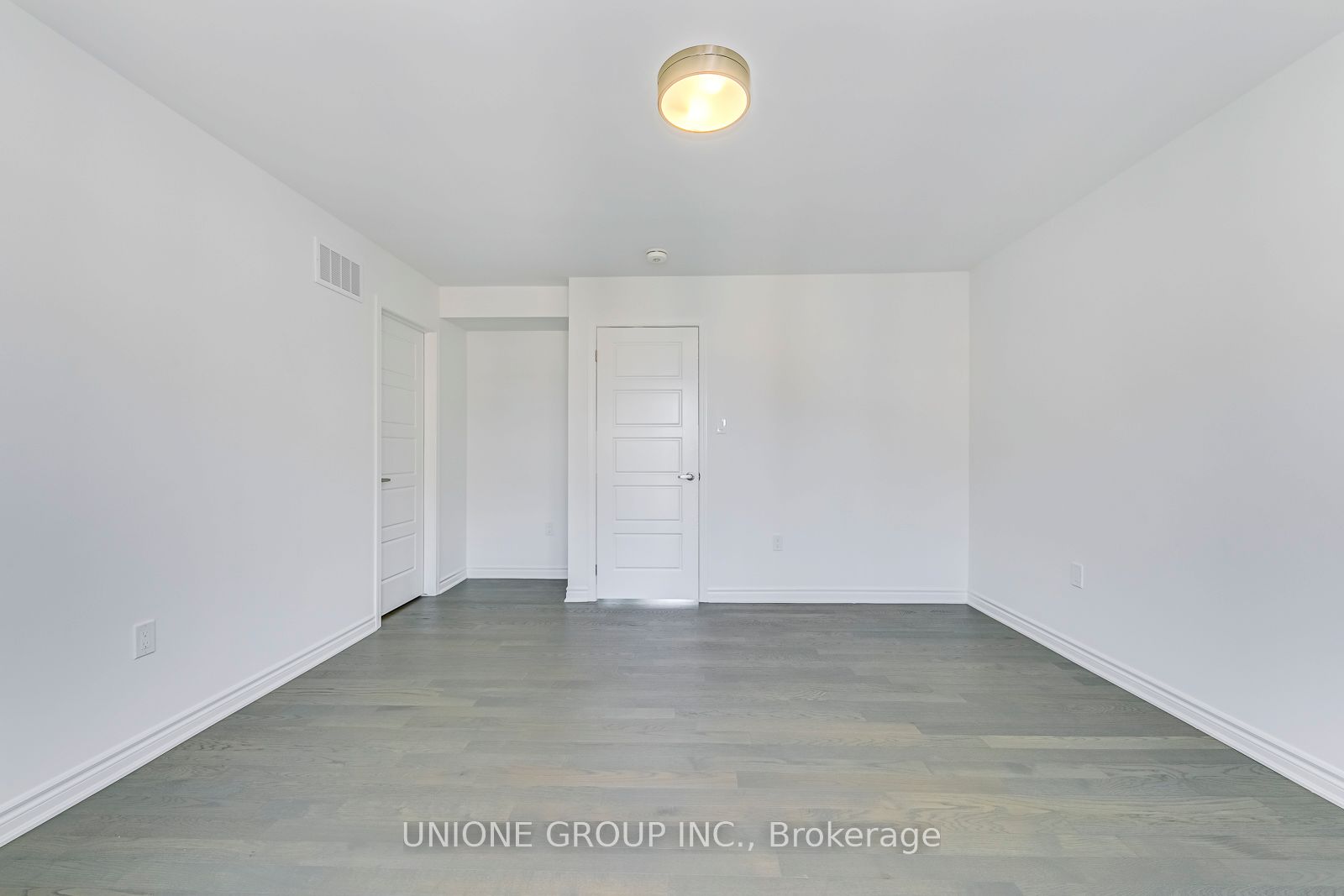 3056 Merrick Road Property Photo 30