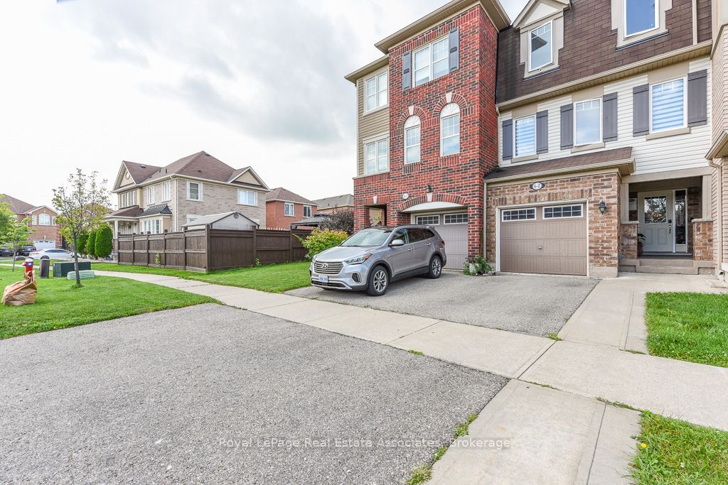 6 Ventura Avenue 2 Property Photo 2