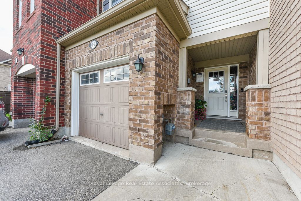 6 Ventura Avenue 2 Property Photo 5