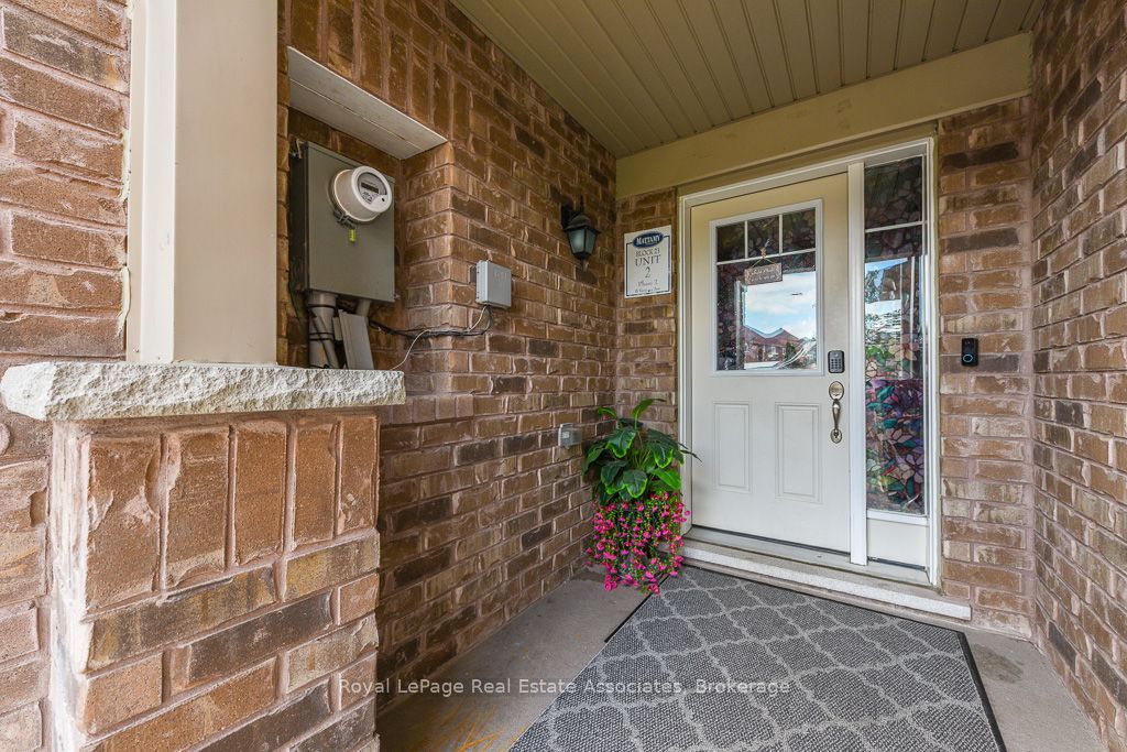 6 Ventura Avenue 2 Property Photo 6