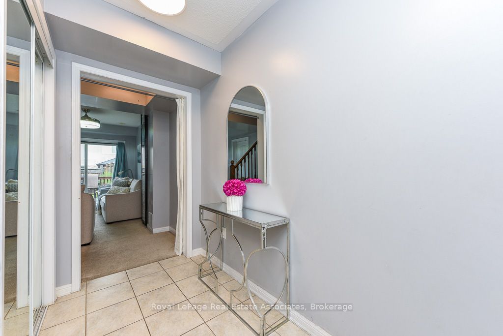 6 Ventura Avenue 2 Property Photo 9