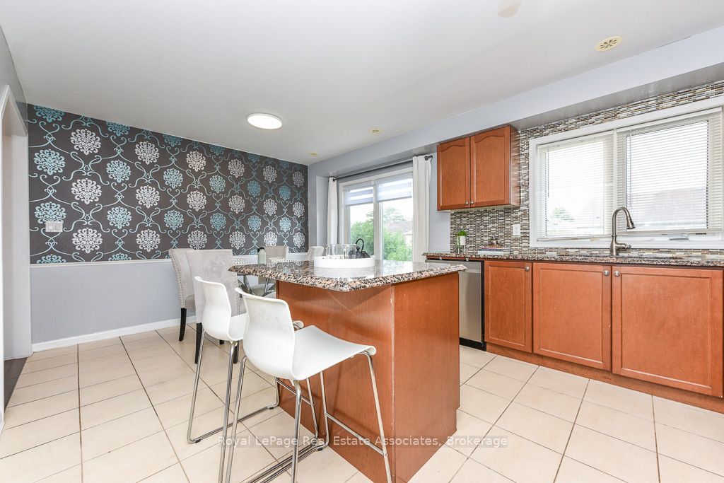 6 Ventura Avenue 2 Property Photo 16