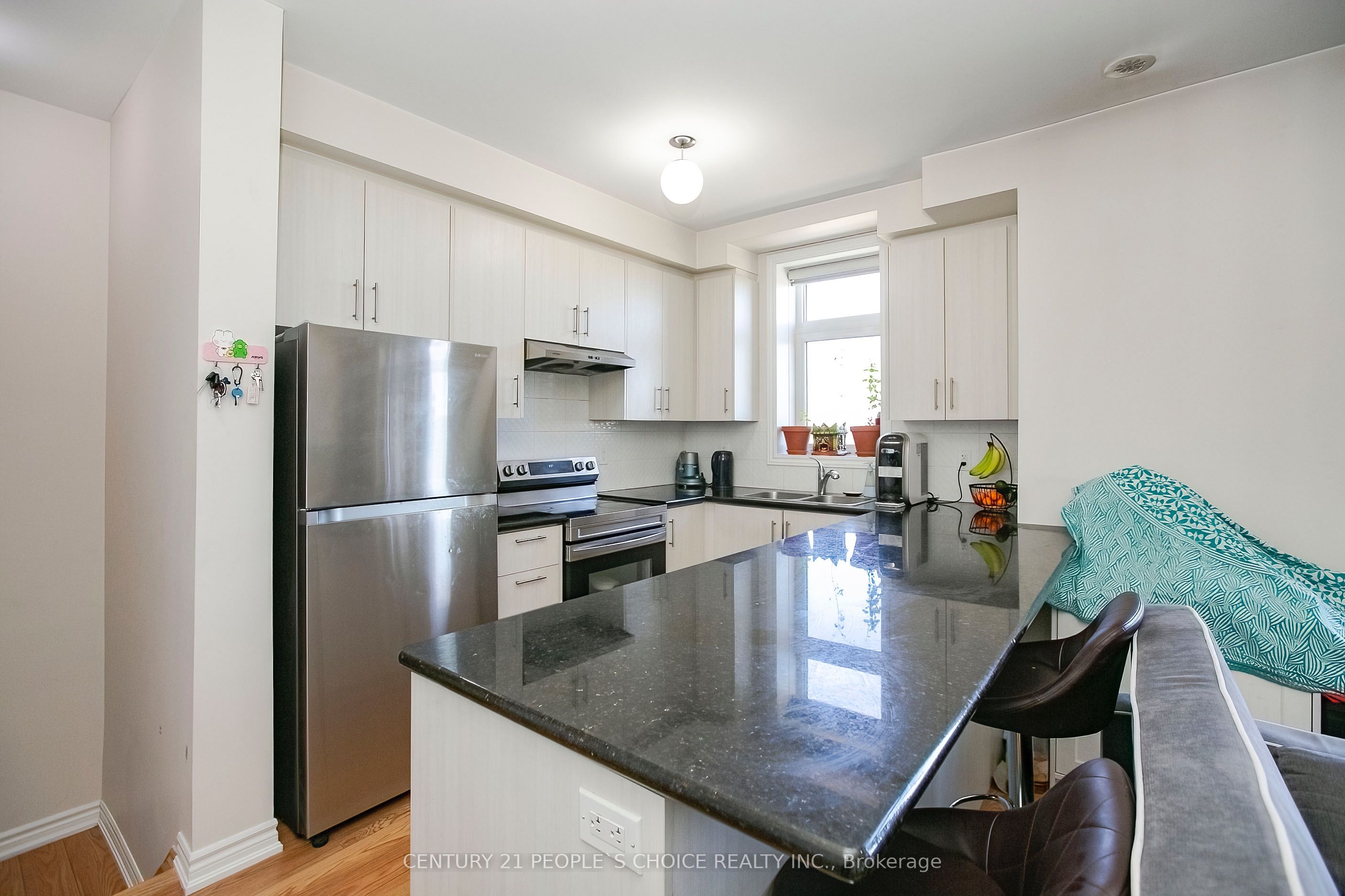 70 Halliford Place 408 Property Photo 6