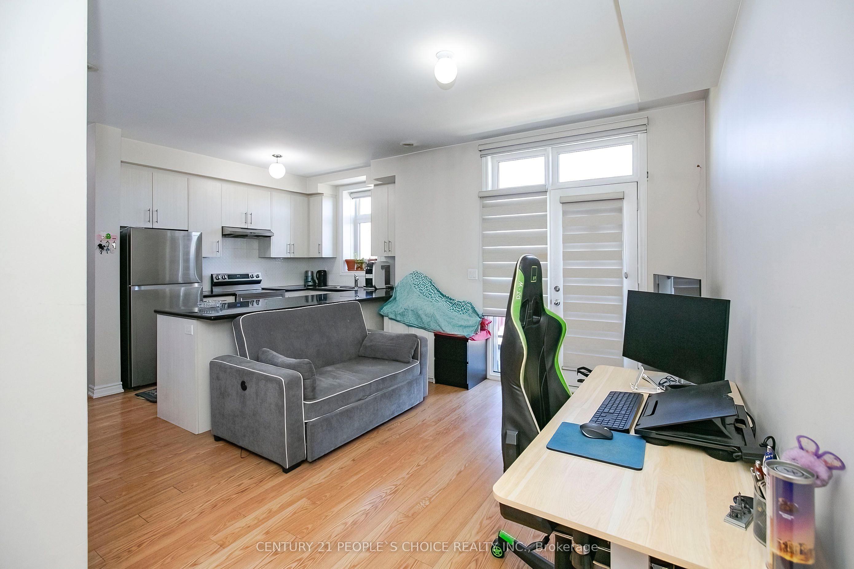 70 Halliford Place 408 Property Photo 10