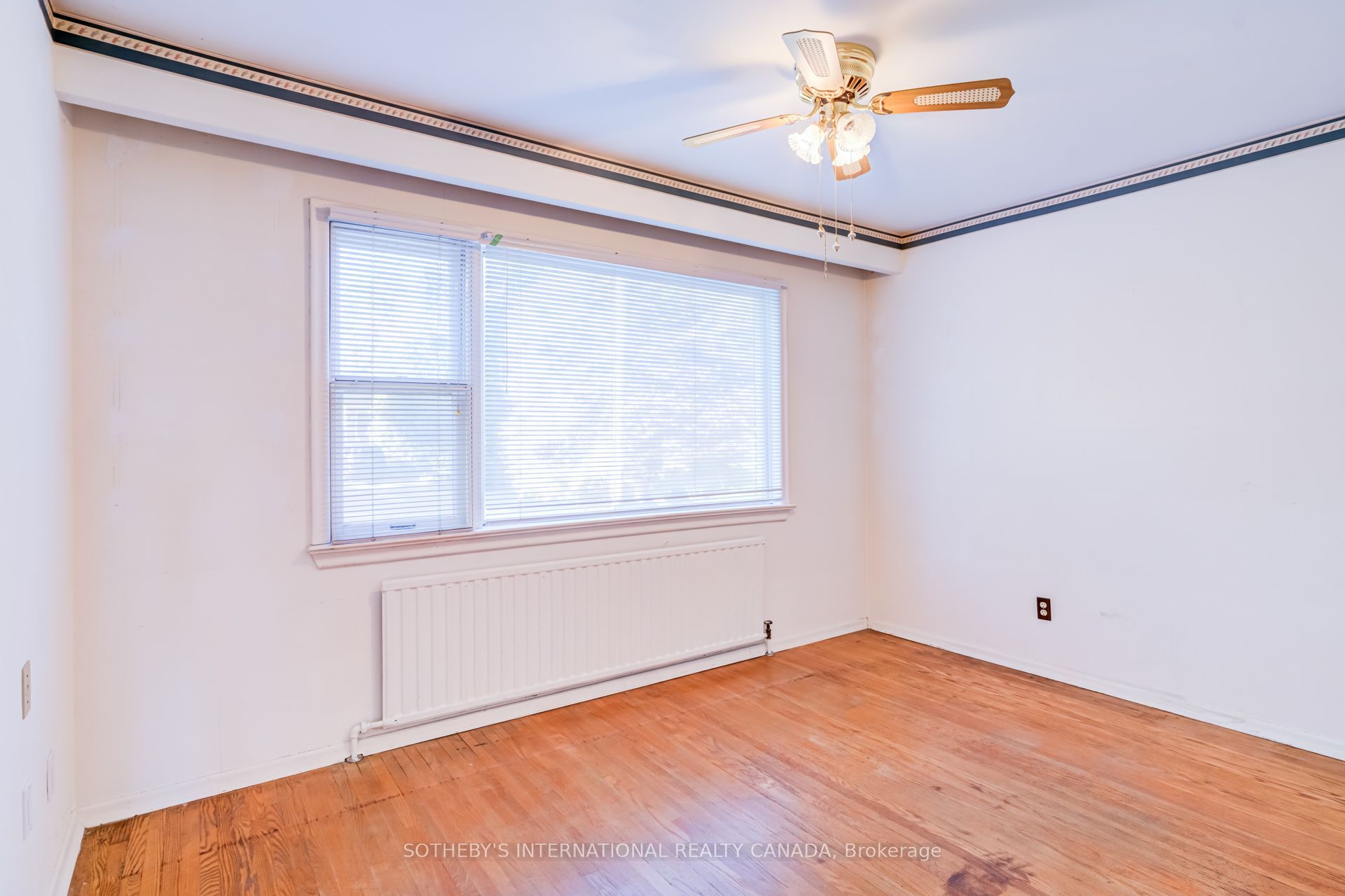 407 Lake Promenade Property Photo 33