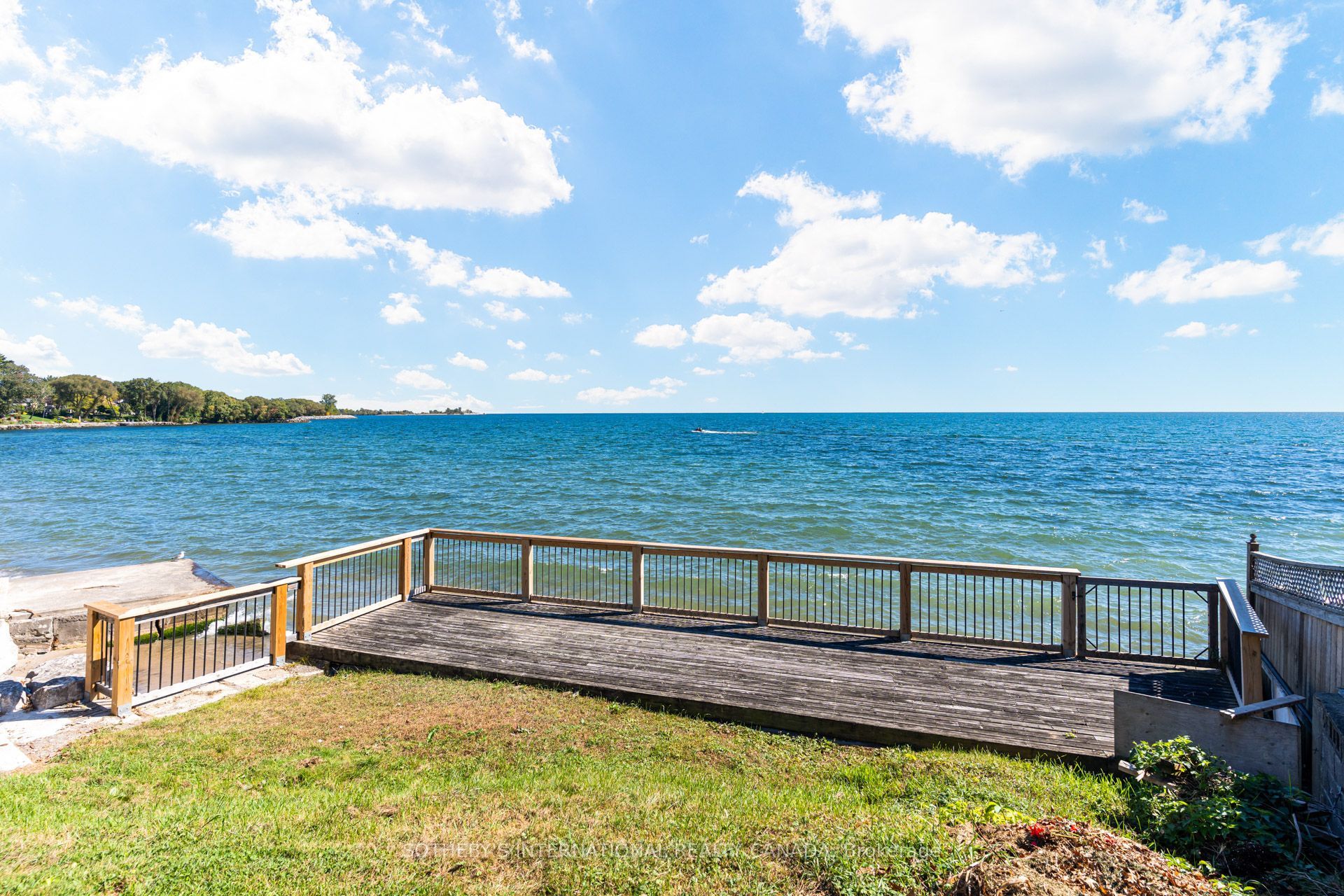407 Lake Promenade Property Photo 44