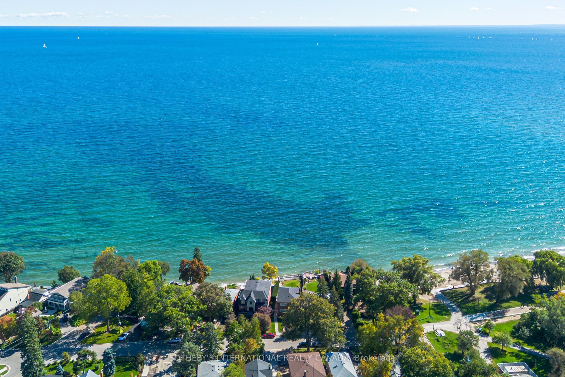407 Lake Promenade Property Photo 45