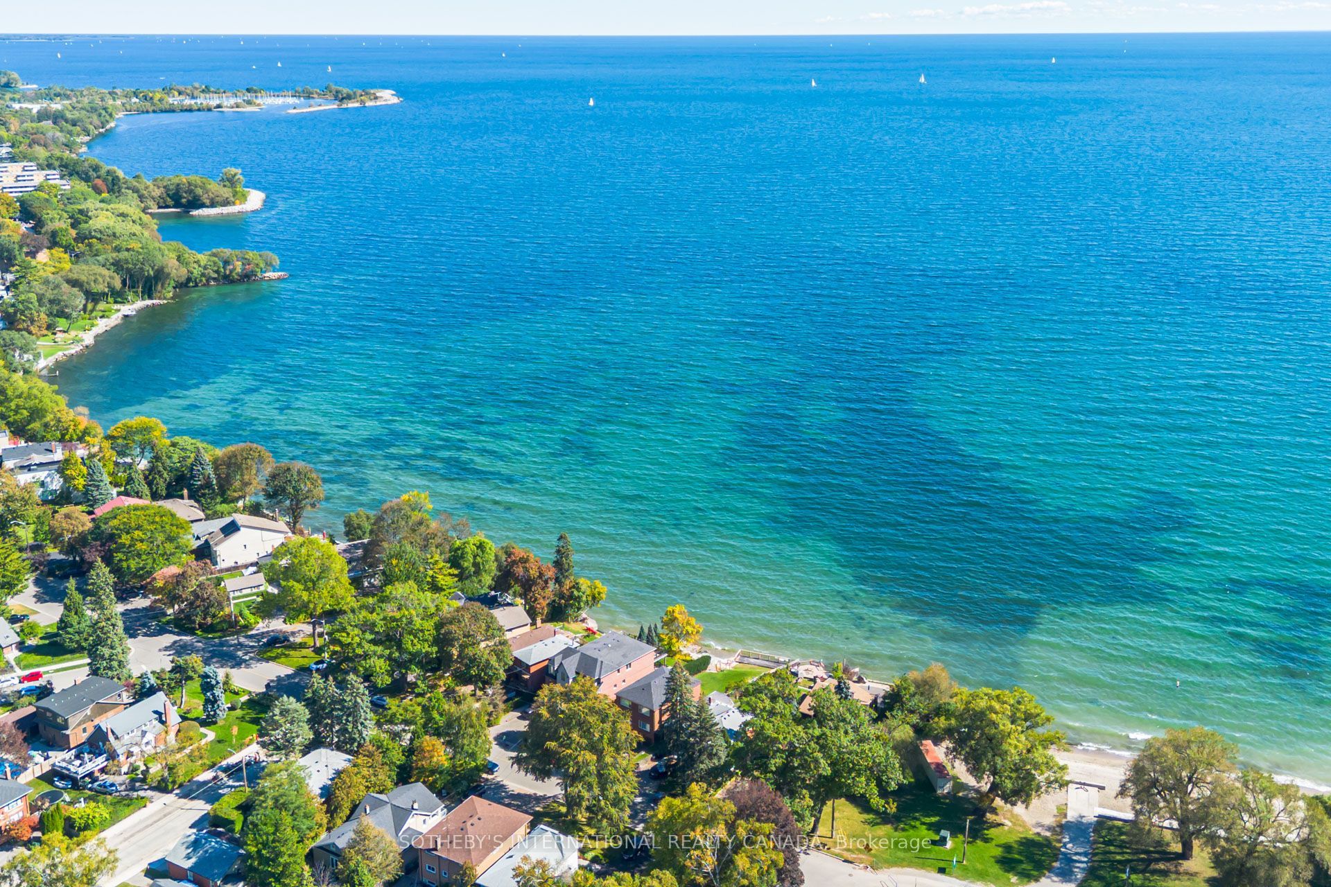 407 Lake Promenade Property Photo 46