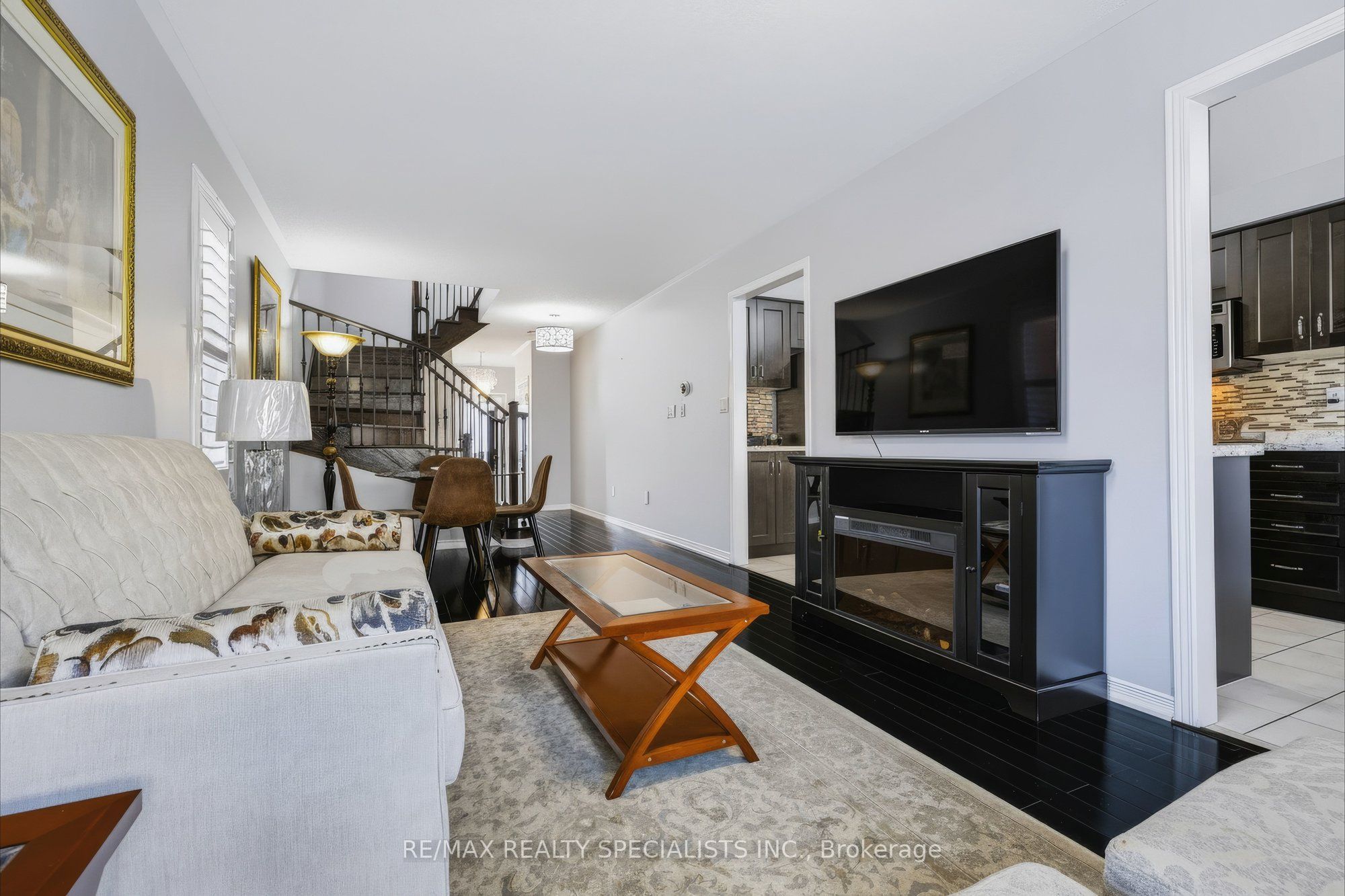 1379 Brandon Terrace Property Photo 12