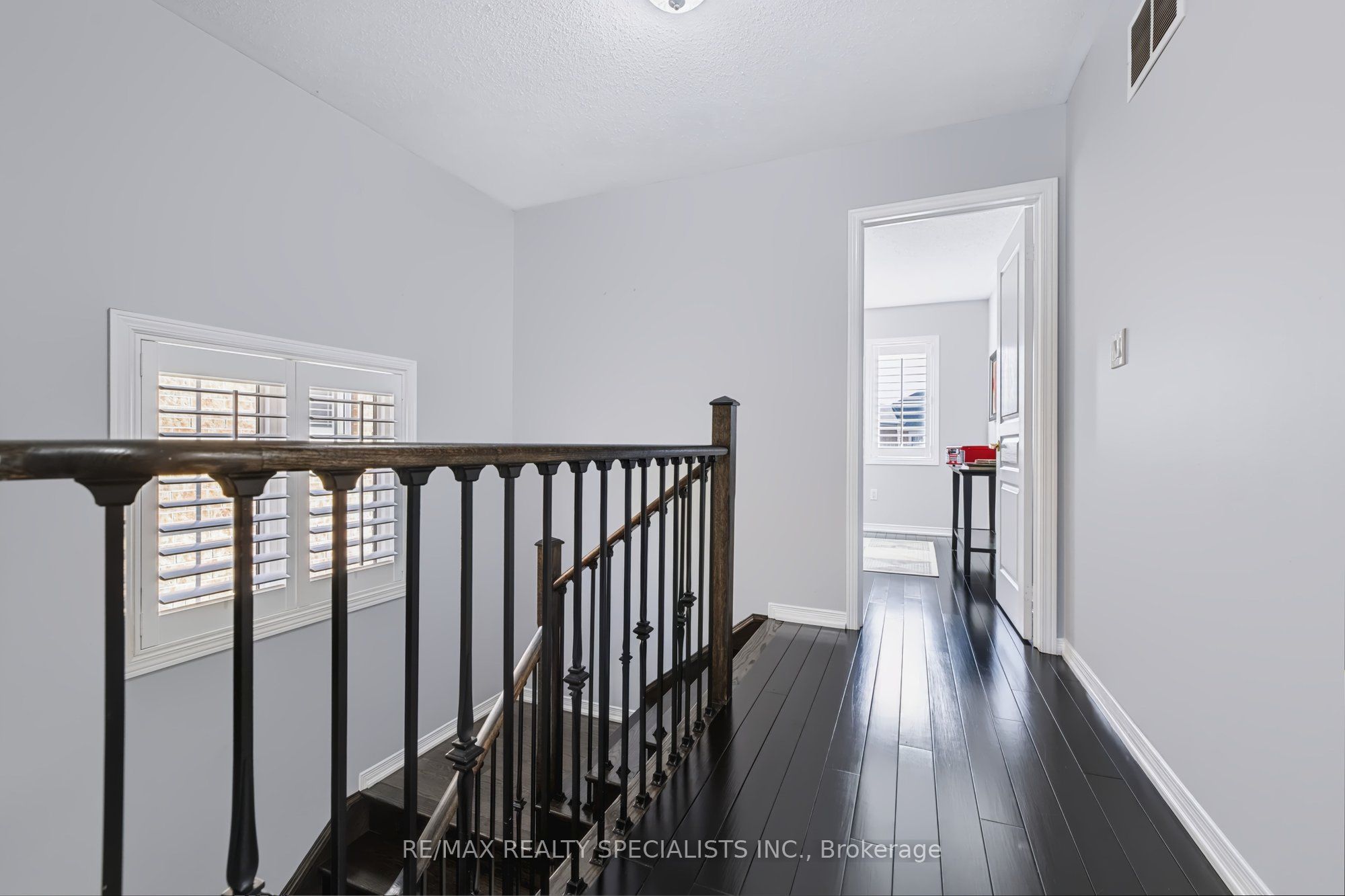 1379 Brandon Terrace Property Photo 20