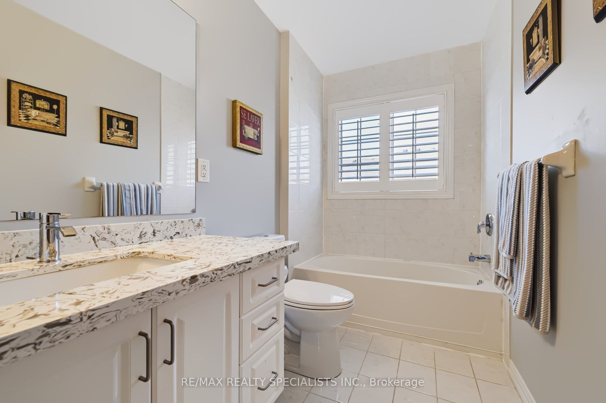 1379 Brandon Terrace Property Photo 24
